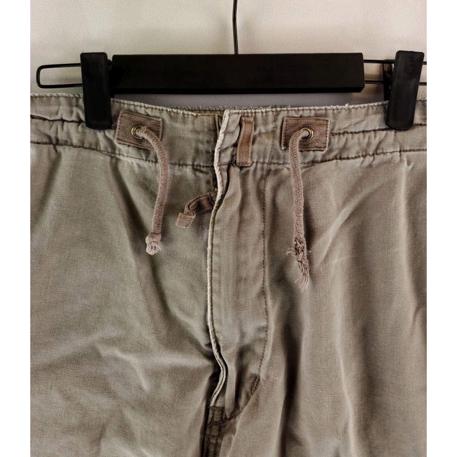 Abercrombie & Fitch Abercrombie & Fitch Cargo Shorts Gray Distressed Mens 36 Cargo Shorts Beige 90s Mens 36 Size US 36 / EU 52 - 6 Thumbnail