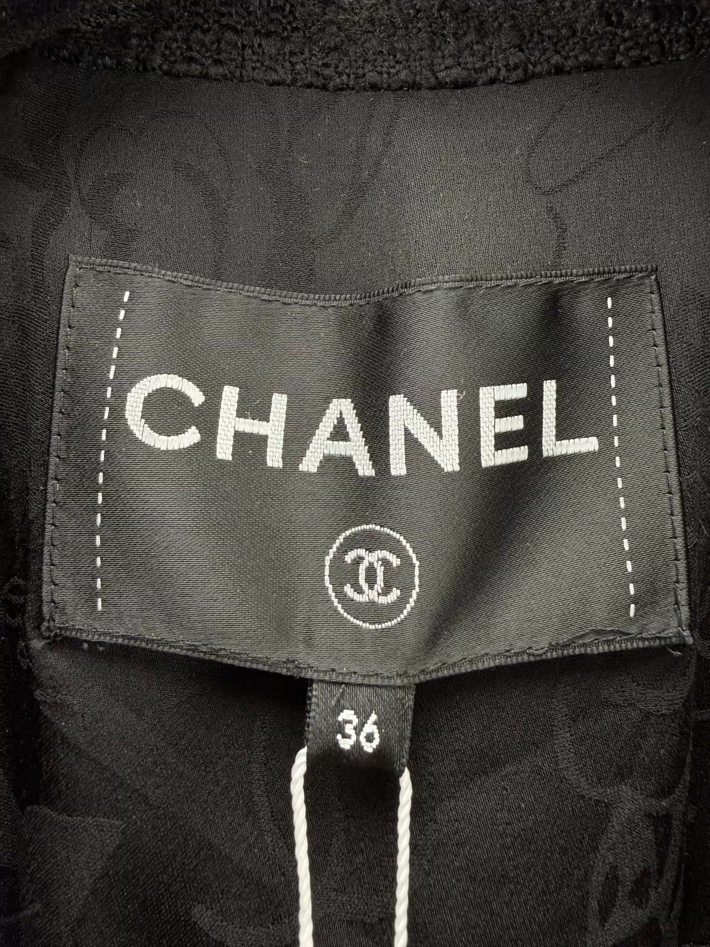 Chanel Chanel Knit Jacket Size 36 BNWT Unworn Size XS / US 0-2 / IT 36-38 - 2 Thumbnail
