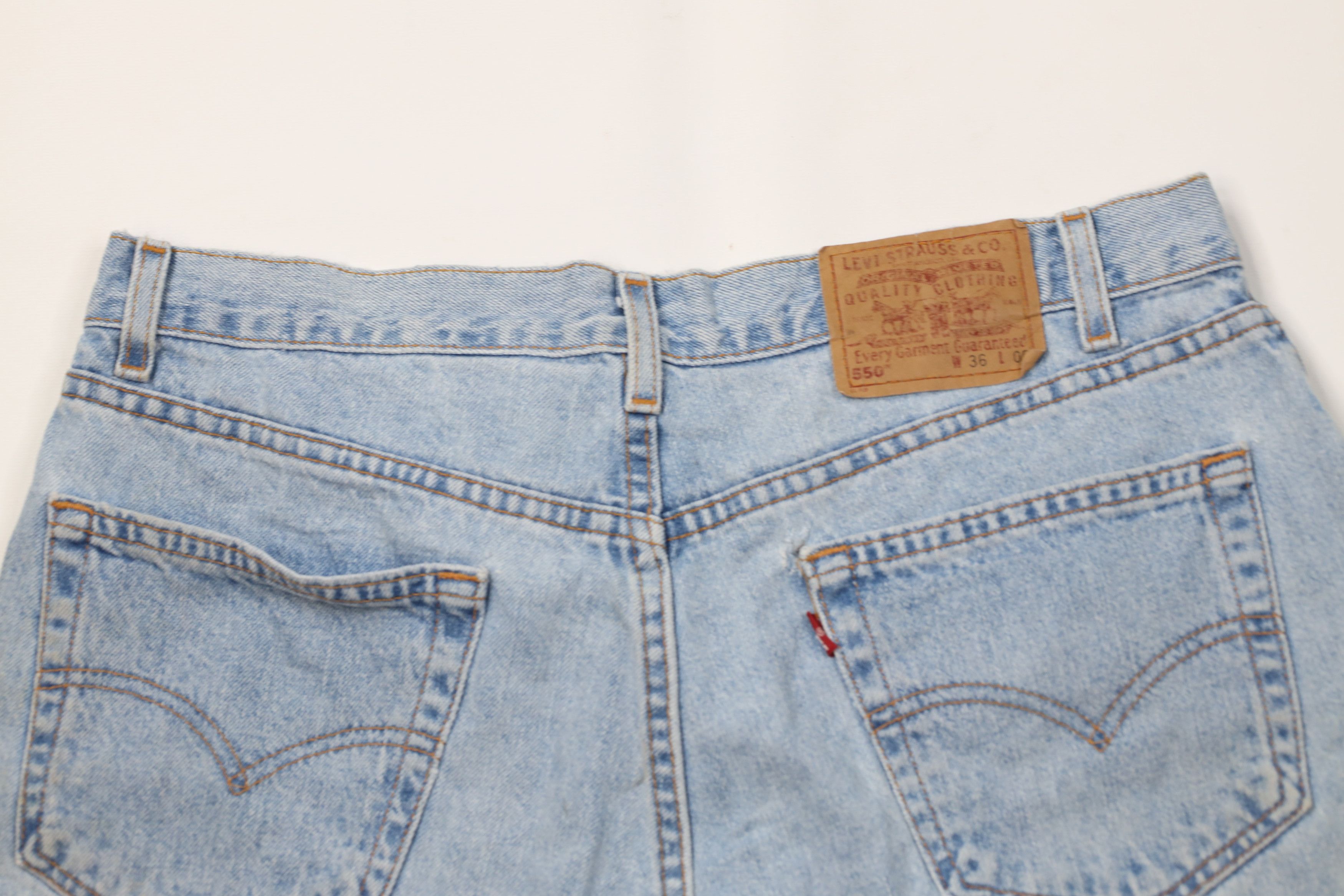 Levi's Vintage Y2K 2000 Levis 550 Relaxed Fit Denim Jean Shorts USA Size US 36 / EU 52 - 11 Thumbnail