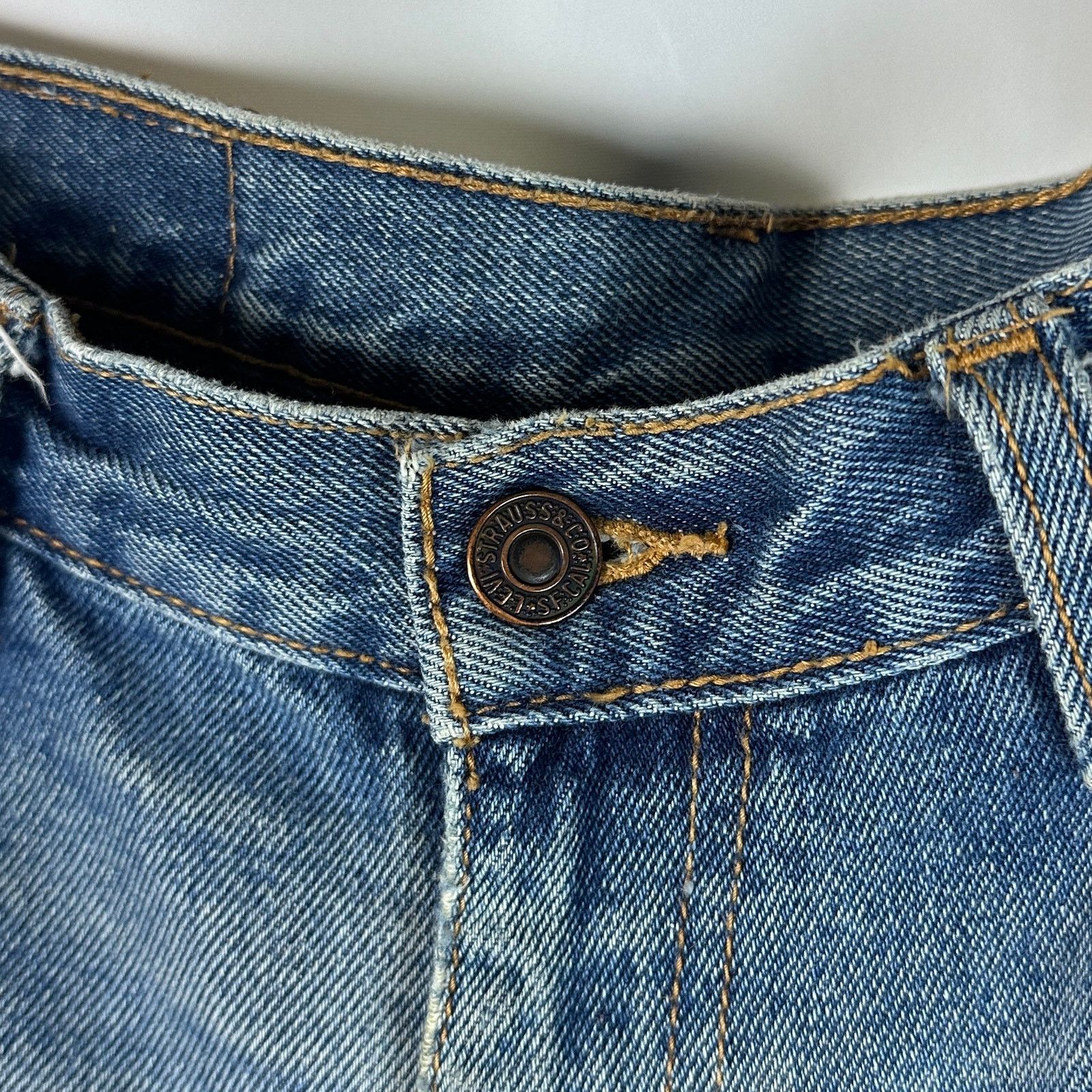 Yeezy Free Hoover Orange Tab Denim Size US 33 - 4 Thumbnail