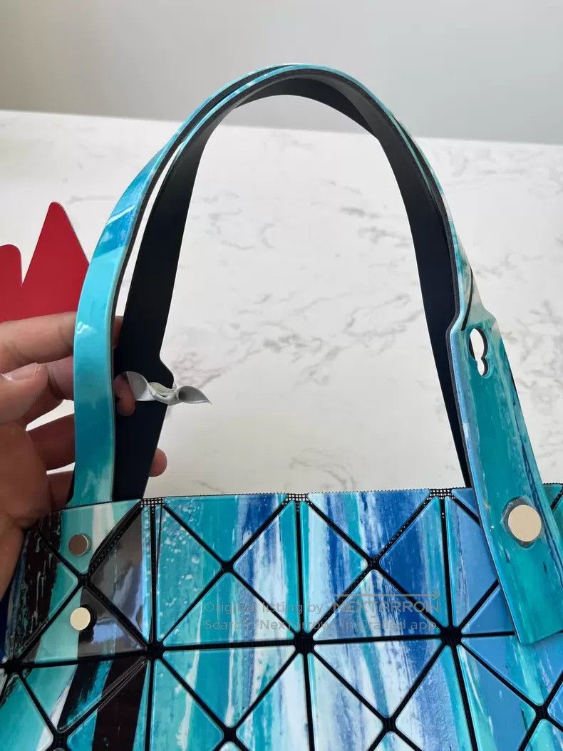 Issey Miyake Issey Miyake Blue Six-grid Ink-wash Geometric Handbag Size ONE SIZE - 4 Thumbnail