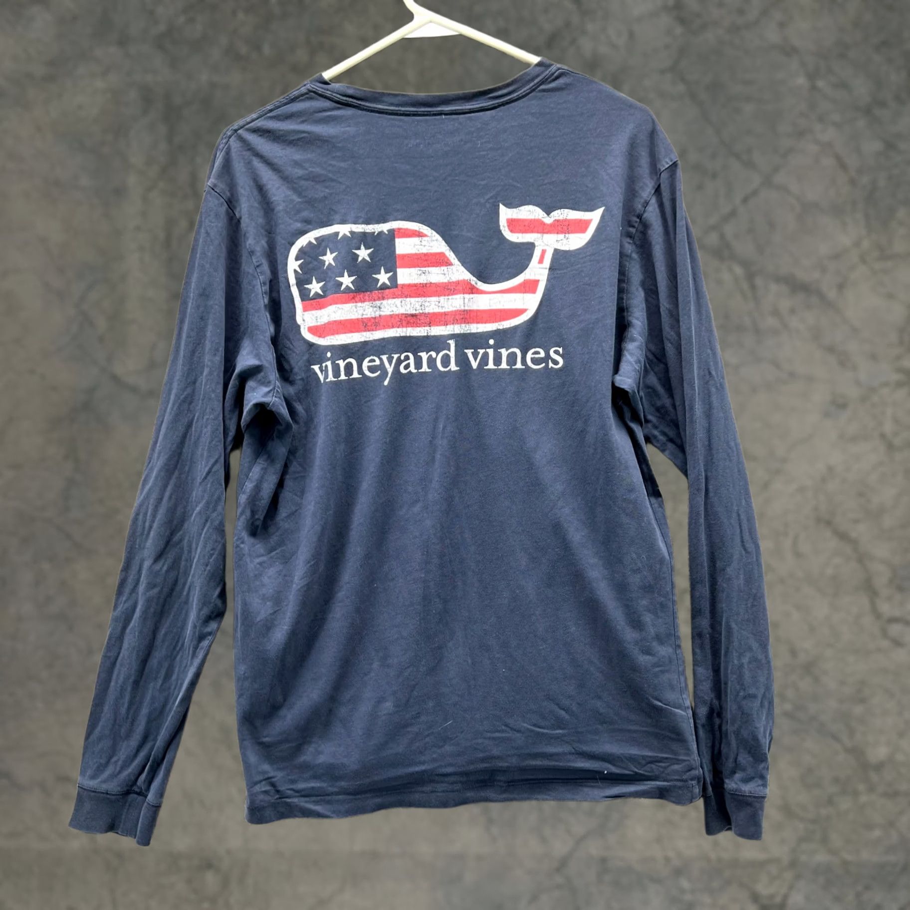 Vineyard Vines Vineyard Vines Shirt Mens Small Blue Long Sleeve Whale USA Flag Logo Crewneck Size US S / EU 44-46 / 1 - 1 Thumbnail