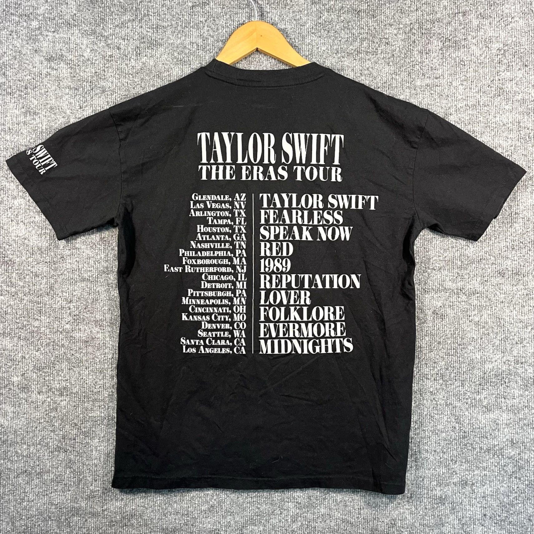 Vintage Taylor Swift The Eras Tour US Dates Official Concert Merch Black T-shirt Small Size S / US 4 / IT 40 - 3 Thumbnail