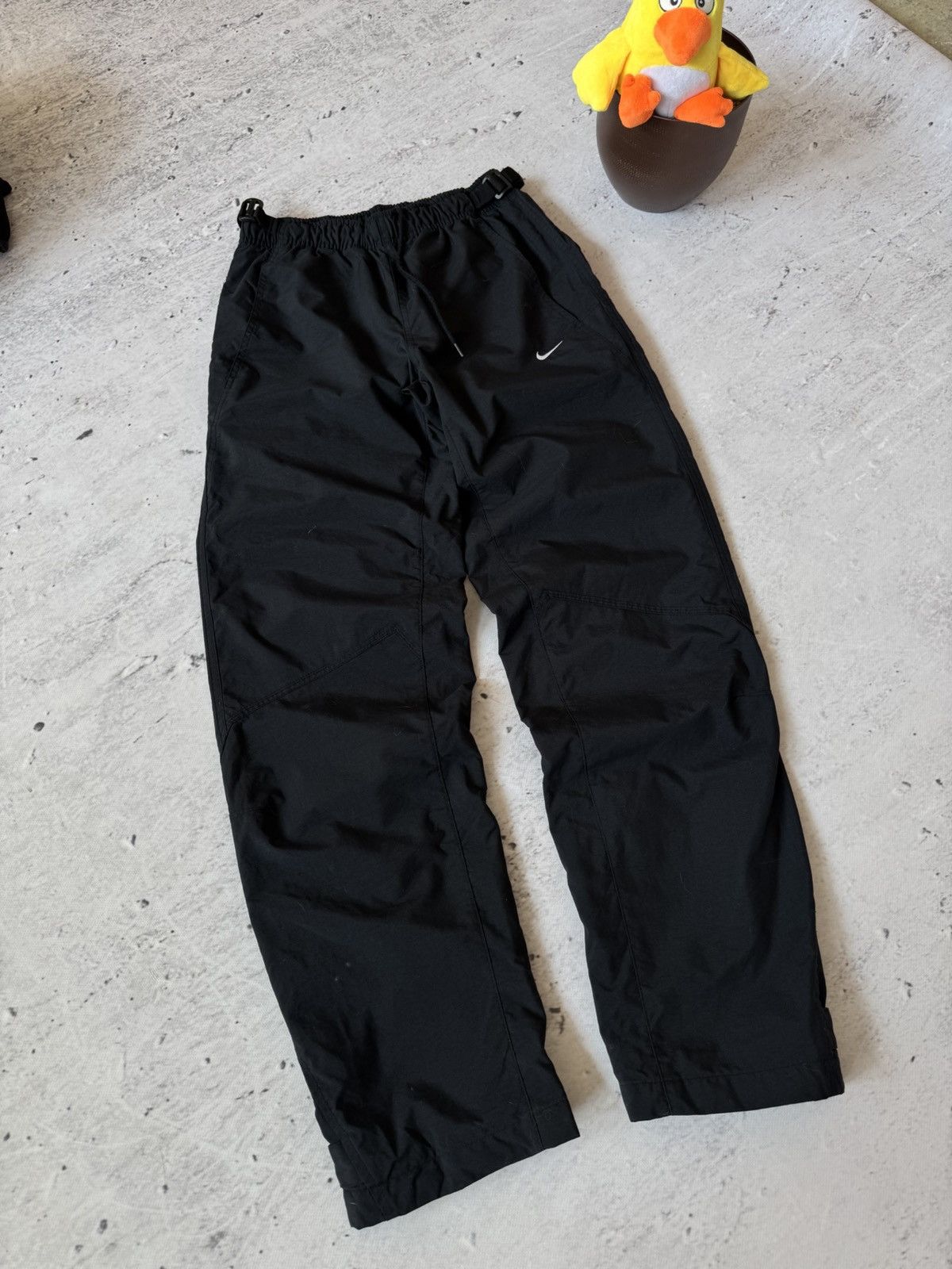 Nike × Vintage NIKE NYLON VINTAGE Y2K OVERSIZE BAGGY FIT PANTS SWEATPANTS Size US 32 / EU 48 - 1 Thumbnail