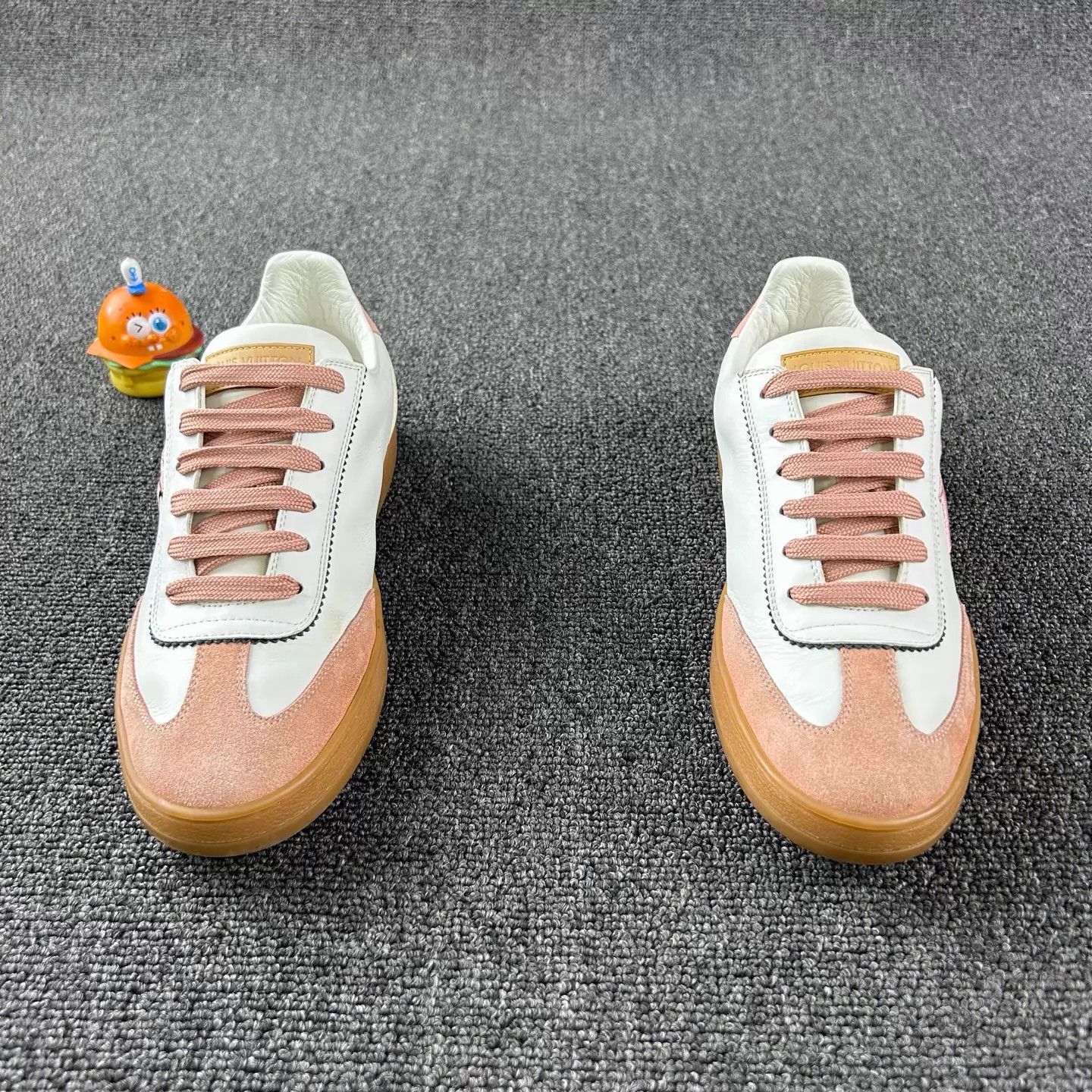 Louis Vuitton LV Pink Trainer Women's 38 Size US 7.5 / IT 37.5 - 2 Thumbnail