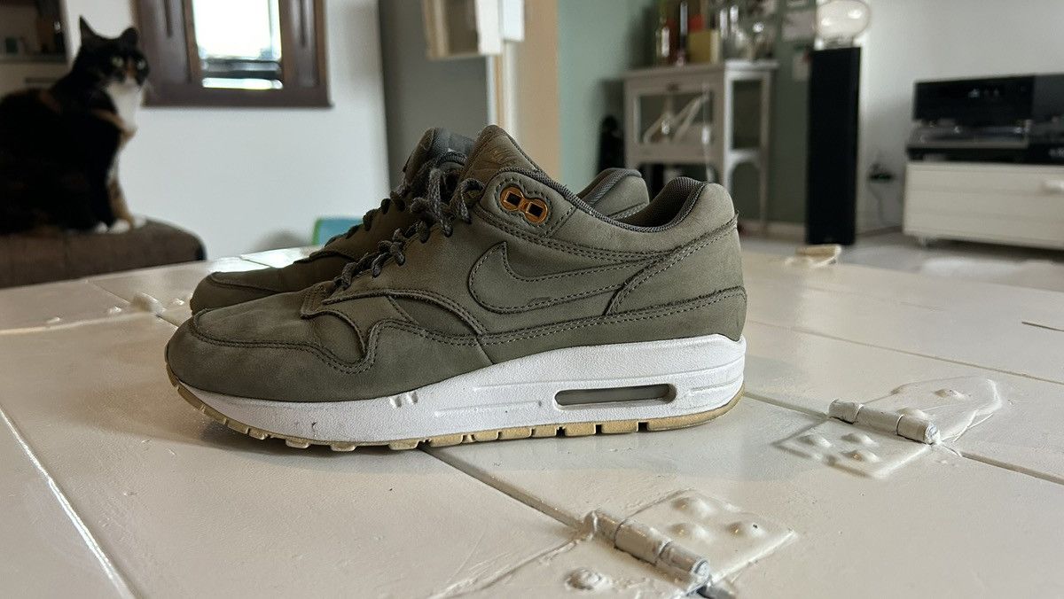 Nike Nike Air Max 1 Premium in de kleur River Rock / White Size US 6.5 / IT 36.5 - 4 Thumbnail