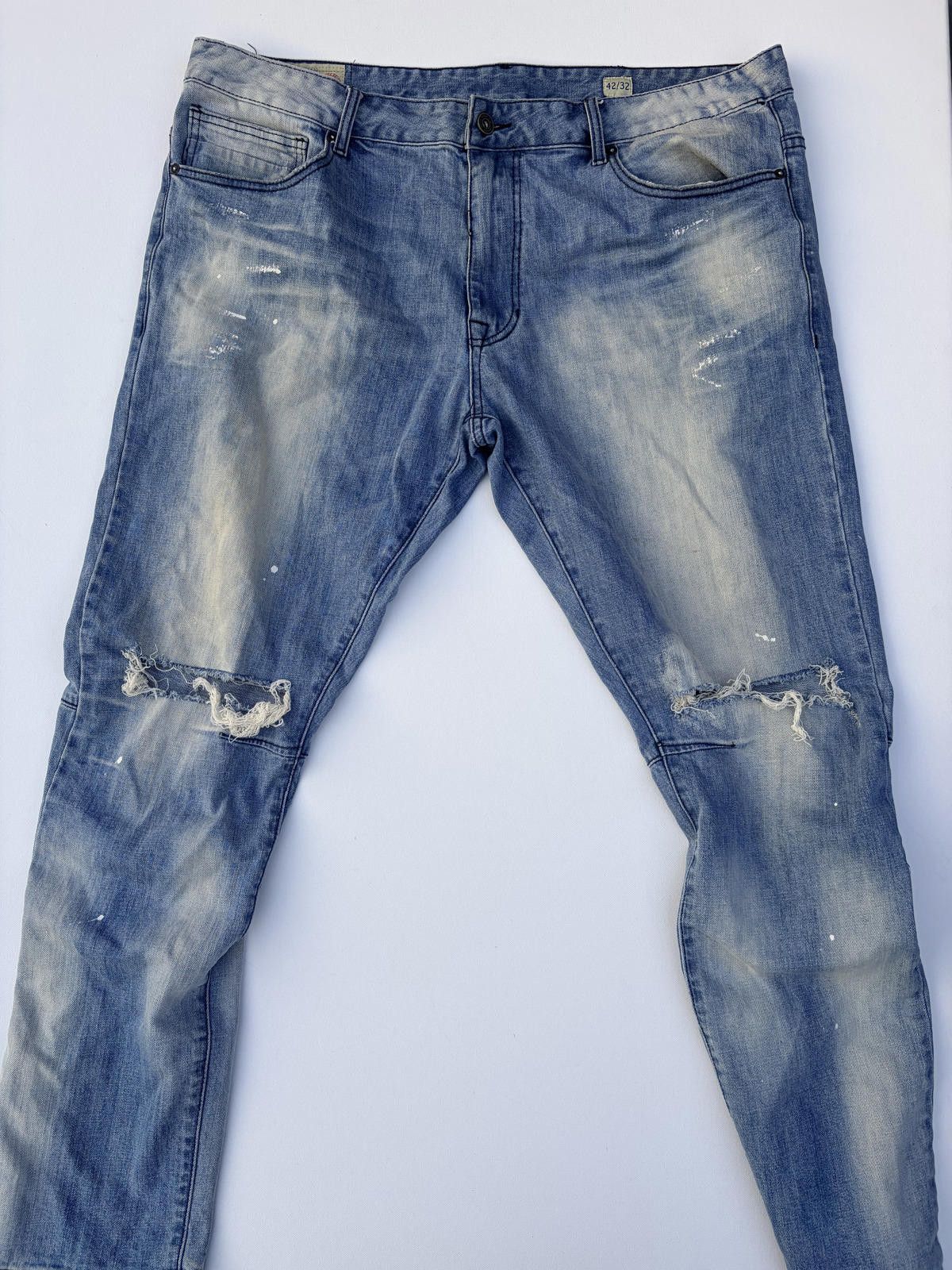 Smoke Rise SmokeRise Relaxed Tappered Distressed Jeans (Size 42x32) Size US 42 / EU 58 - 1 Thumbnail