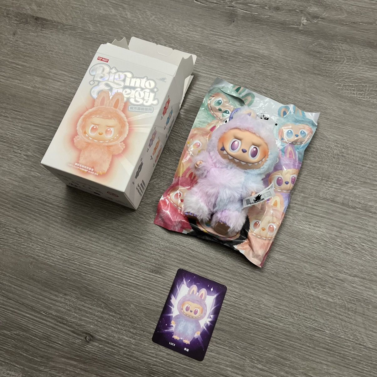 POP MART Labubu Big Into Energy Luck Monster Size ONE SIZE - 9 Thumbnail