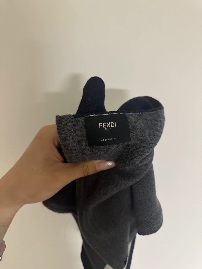 Fendi Fendi Little Monster Scarf Size ONE SIZE - 2 Thumbnail