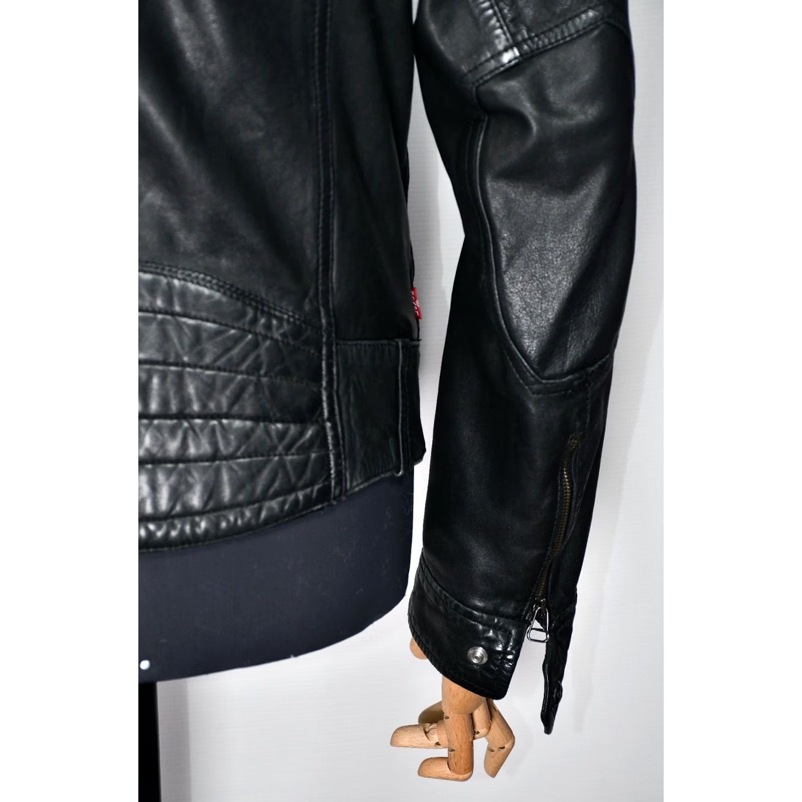 Levi's LEVI'S Jacket Motorcycle Biker Leather 100% LEATHER Size M Men Black Vintage: No Size US M / EU 48-50 / 2 - 5 Thumbnail