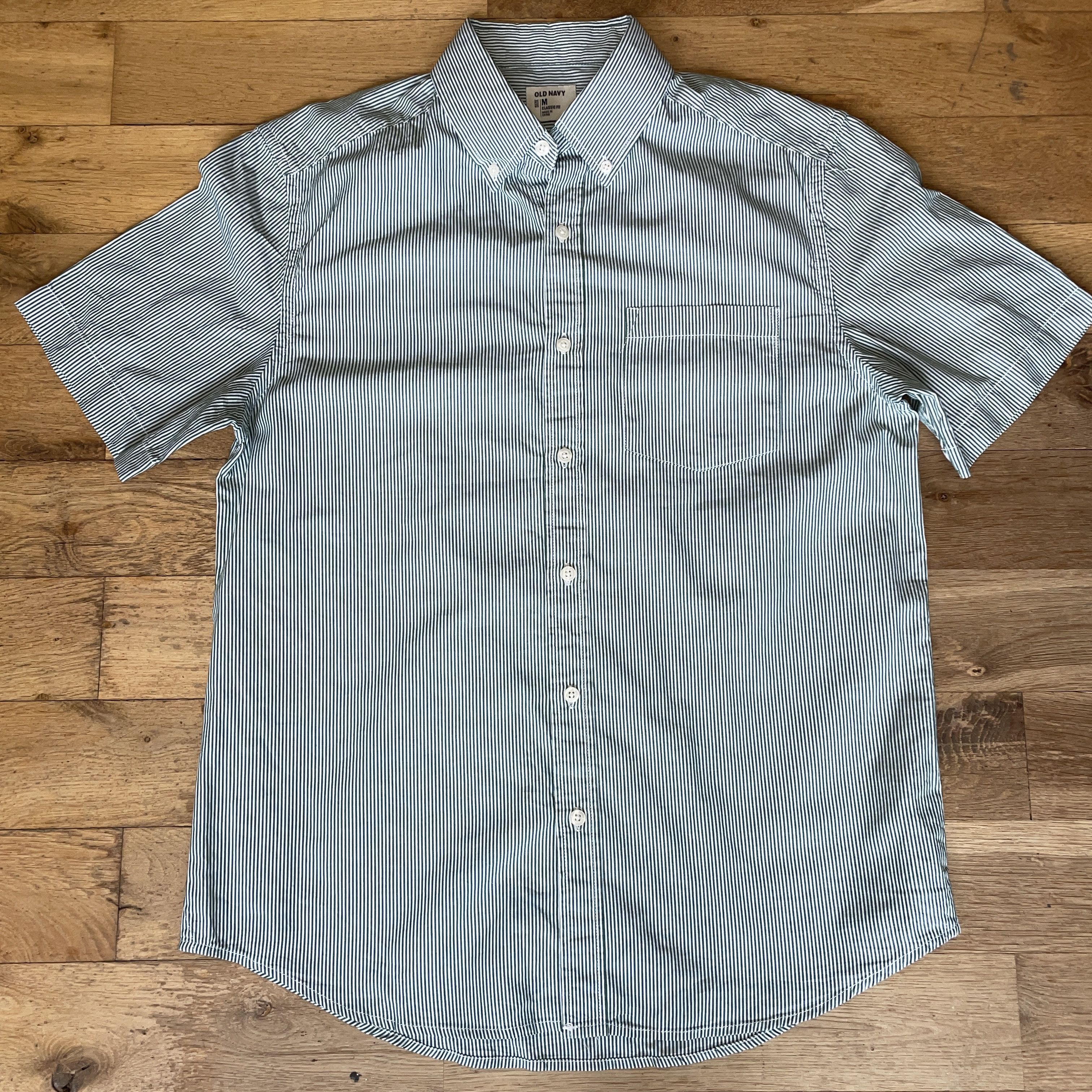 Old Navy Old Navy Men's Fashion Shirt Classic Fit Size M Size US M / EU 48-50 / 2 - 1 Thumbnail