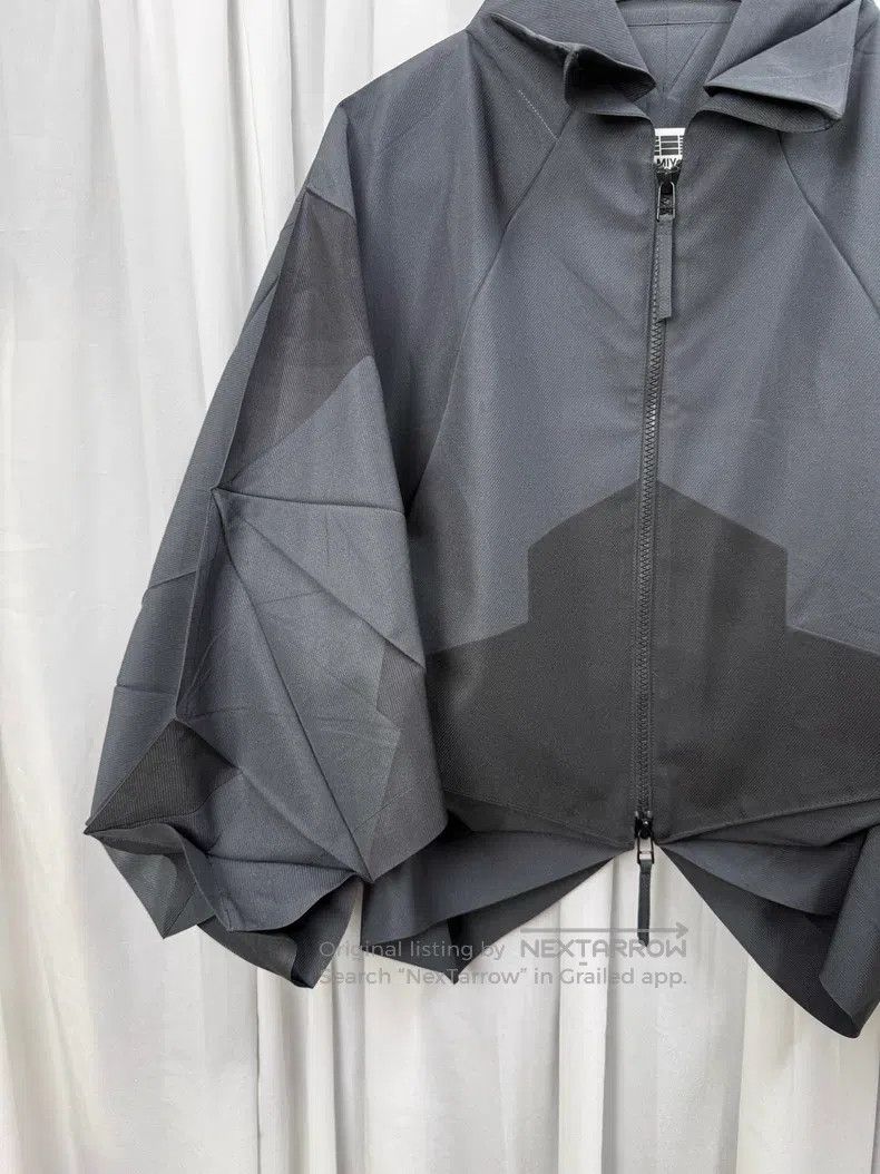 Issey Miyake Issey Miyake Size 3 Origami-style cropped jacket with geome Size L / US 10 / IT 46 - 3 Thumbnail