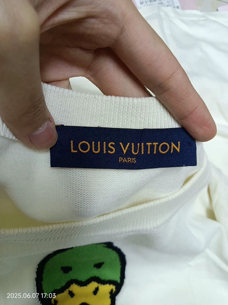 Louis Vuitton Louis Vuitton size 4l Duckling Short Sleeve Size US M / EU 48-50 / 2 - 3 Thumbnail