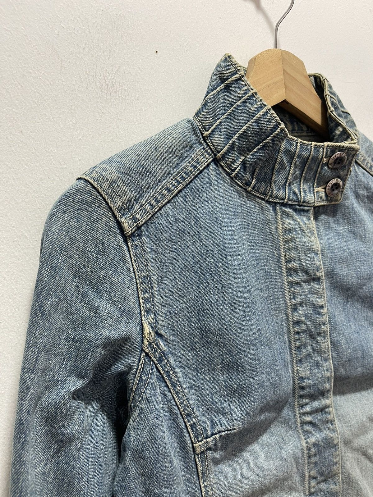 Hysteric Glamour VINTAGE HYSTERIC GLAMOUR UNDERGROUND DISTRESSED DENIM JACKET Size XS / US 0-2 / IT 36-38 - 3 Thumbnail