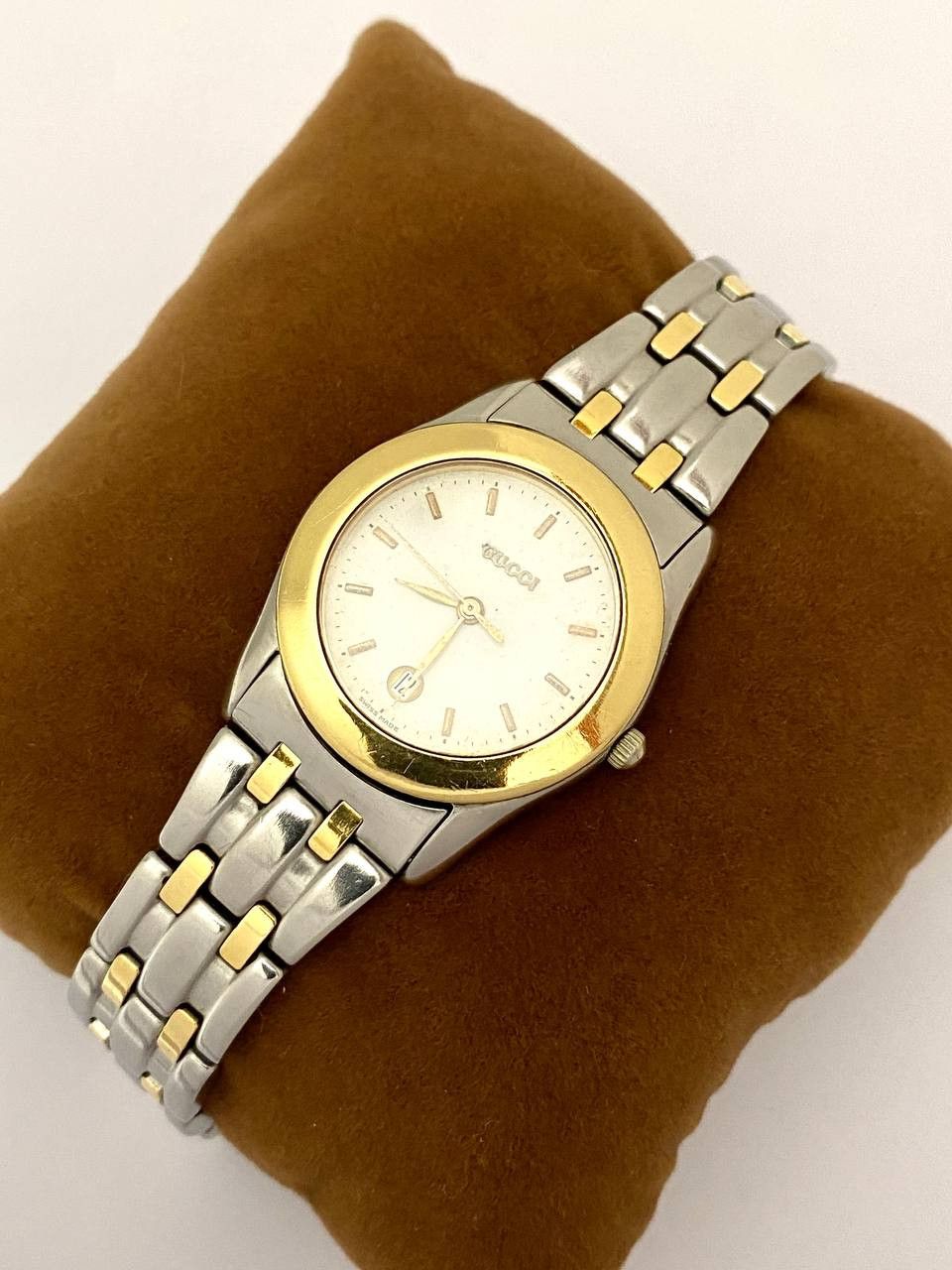 Gucci Gucci GG Logo Gold 18K Quartz Swiss 536 M Mens Wrist Watch Size ONE SIZE - 8 Thumbnail