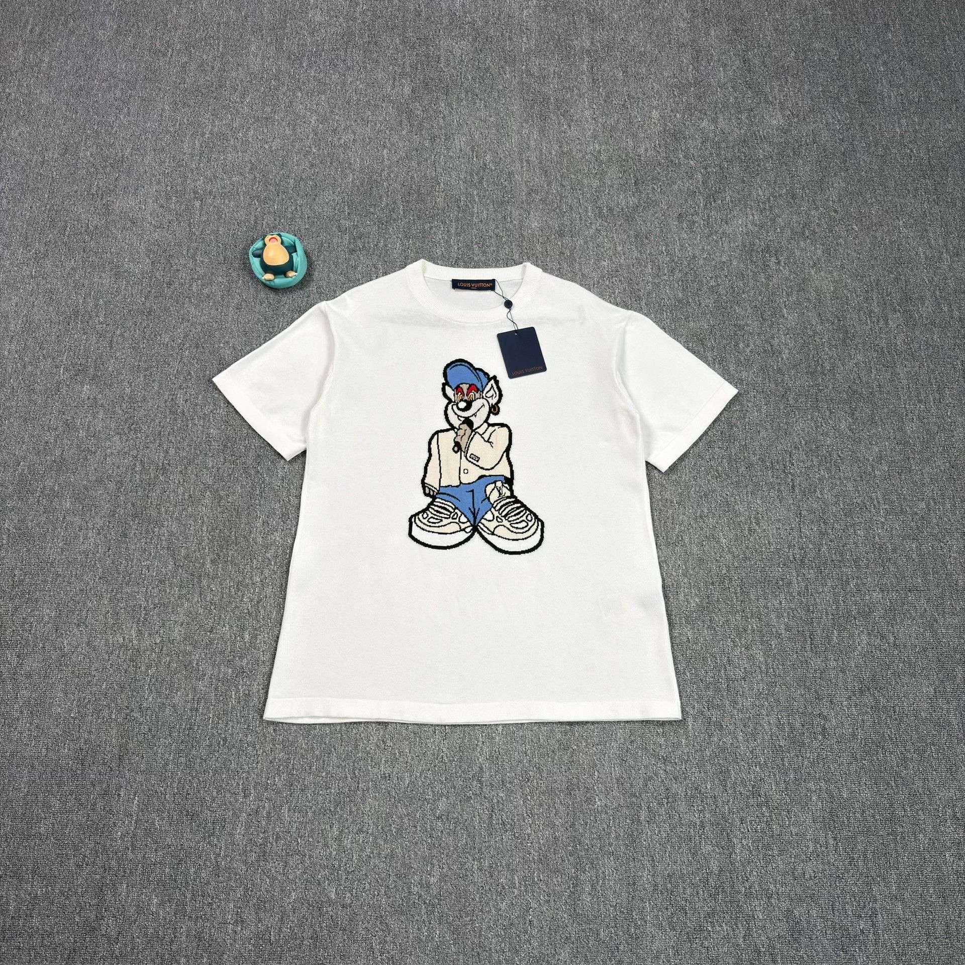Louis Vuitton Louis Vuitton Embroidered Wolf Knit T-Shirt Size M Size US M / EU 48-50 / 2 - 1 Thumbnail