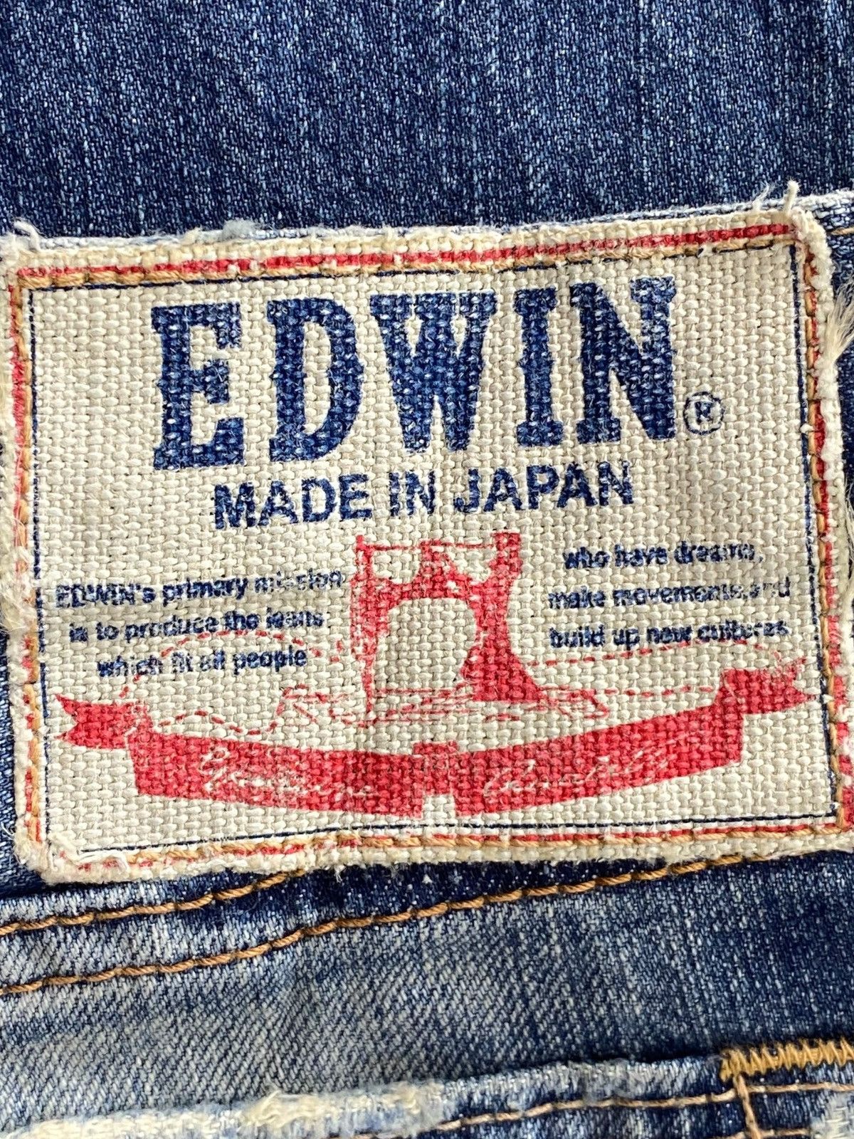 Edwin Edwin Faded Wash Ripped Style Straight Leg Jeana Size US 32 / EU 48 - 10 Thumbnail