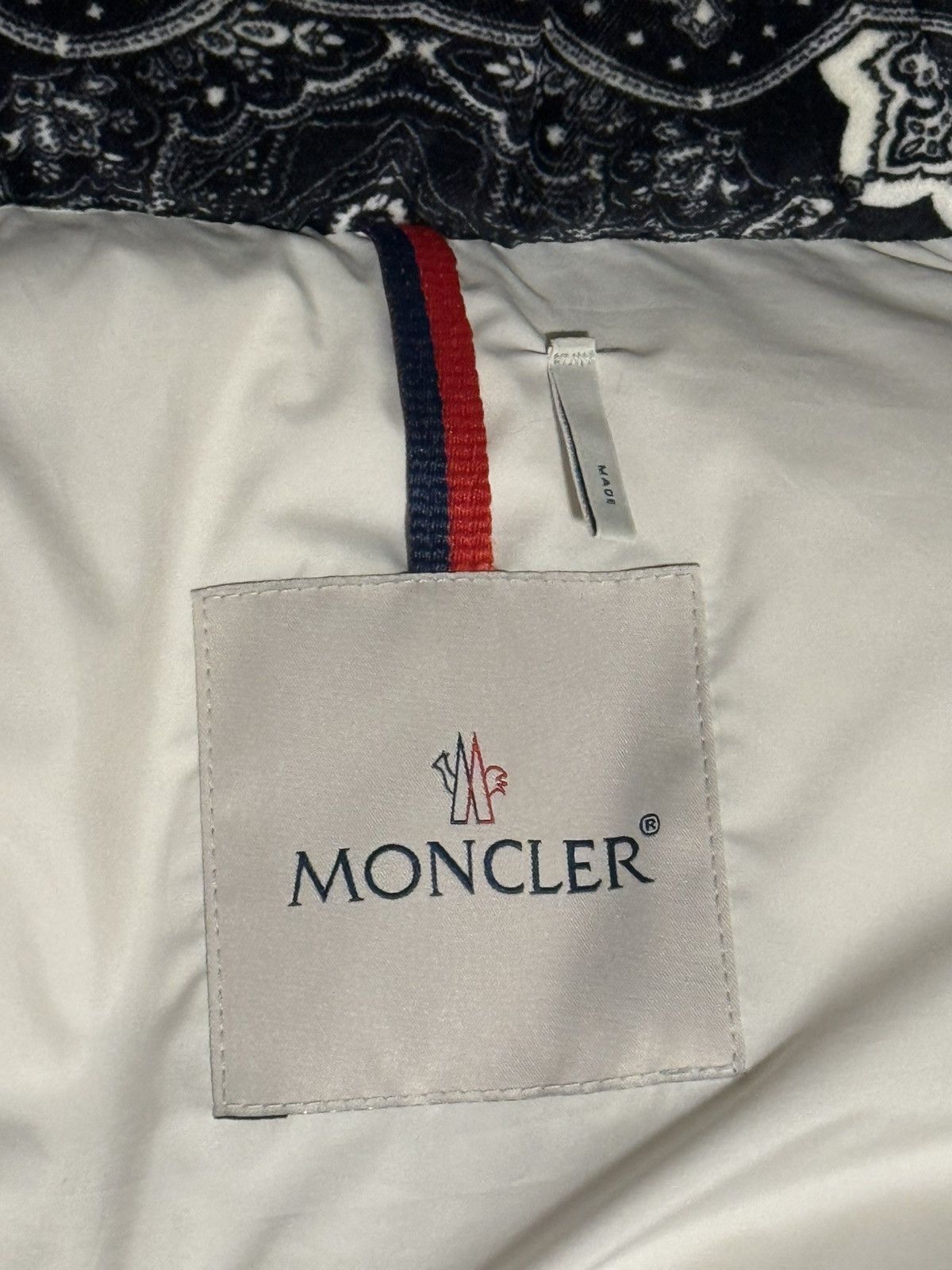 Moncler Moncler Gartempe Bandana Down Jacket Size US XS / EU 42 / 0 - 4 Thumbnail