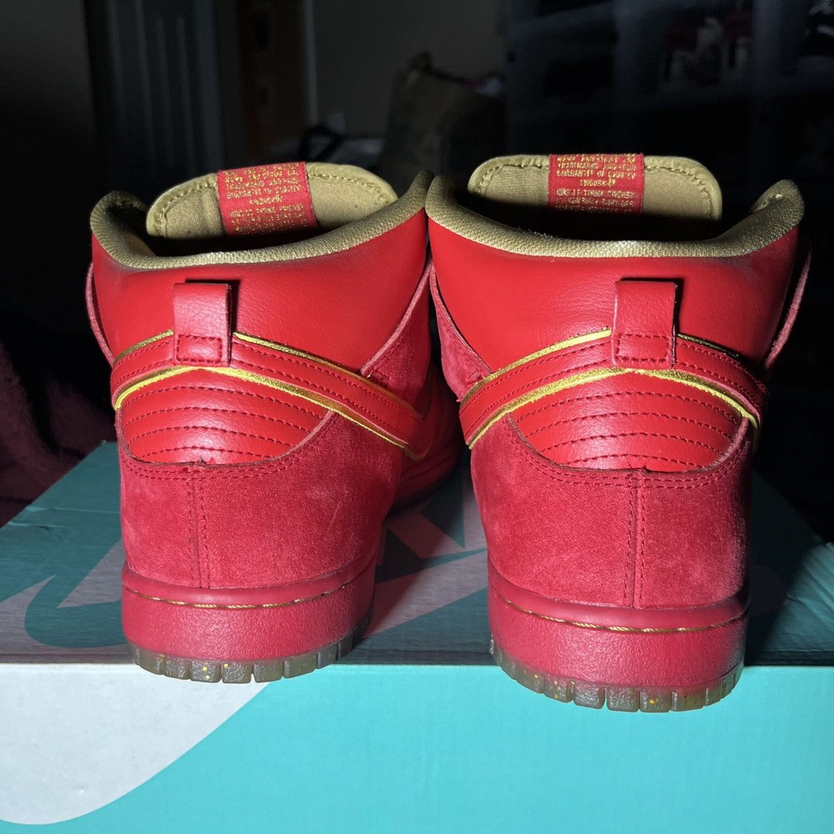 Nike SB Nike SB Dunk High Premium CNY Size US 10 / EU 43 - 4 Thumbnail