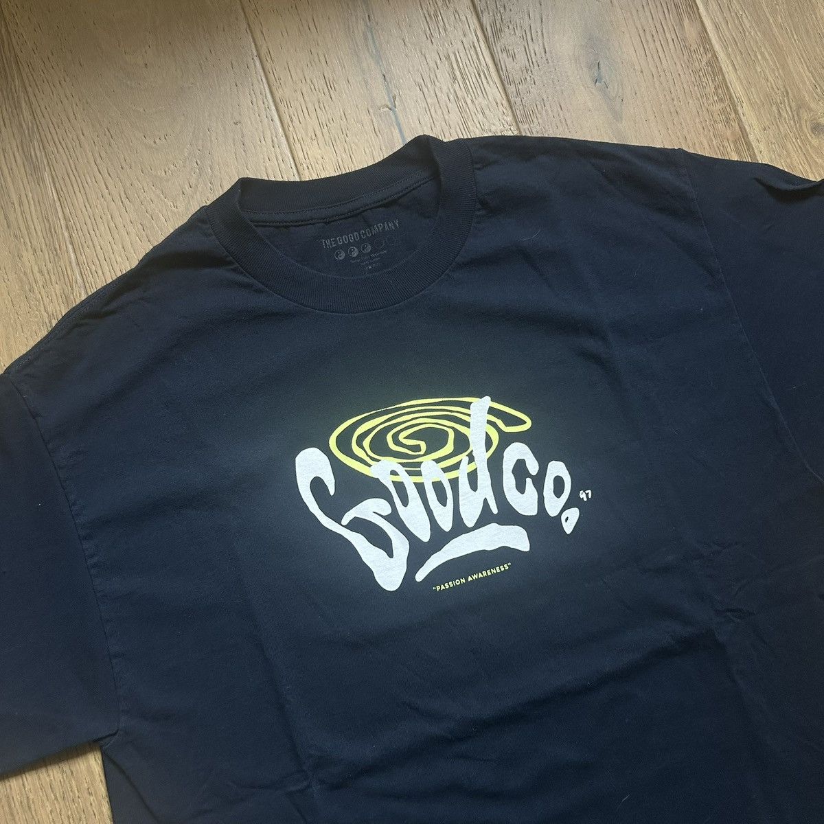 The Good Company The Good Company Passion Awareness Tee Size US L / EU 52-54 / 3 - 2 Thumbnail