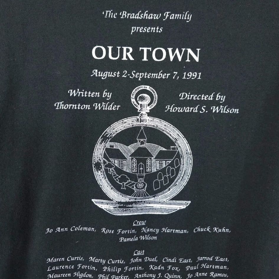Jerzees VINTAGE Jerzees Our Town T Shirt Mens L Black 90s Main Street Gallery Theatre USA Mens T-Shirt 90s theater drama Riverside Size US L / EU 52-54 / 3 - 5 Thumbnail