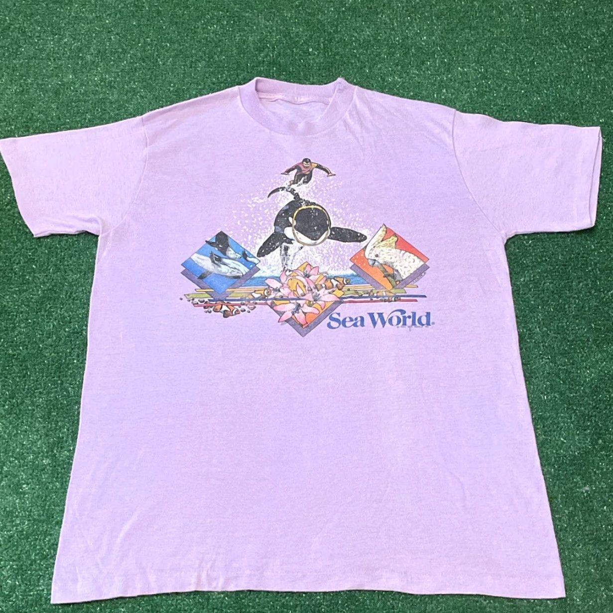 Vintage VINTAGE 80s Sea World Theme Park Shamu 1984 Shirt Mens Size M Purple Size US M / EU 48-50 / 2 - 4 Thumbnail