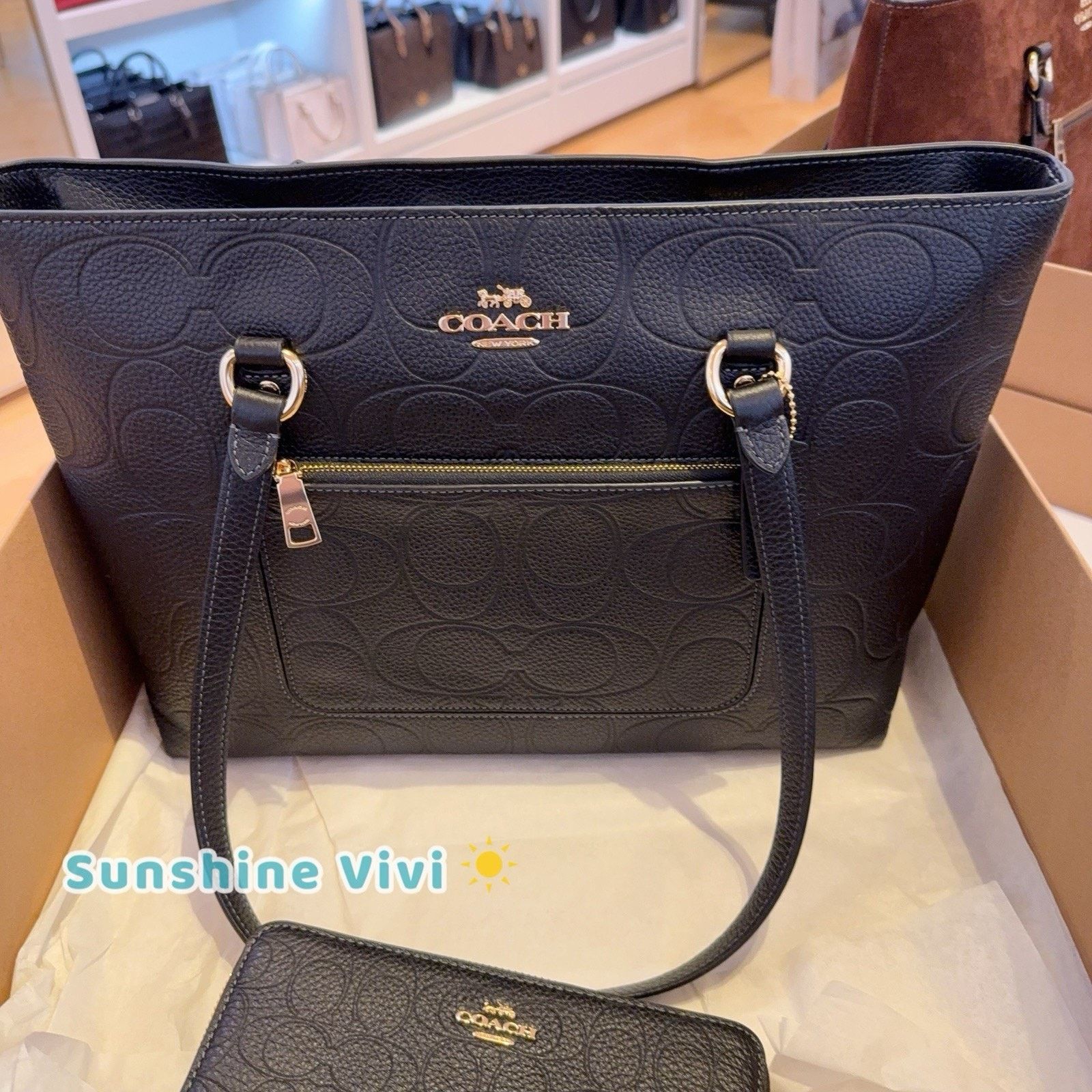 Coach NWT Bundle COACH CCD49 Station Tote & CCL35 Long Wallet Size ONE SIZE - 2 Thumbnail