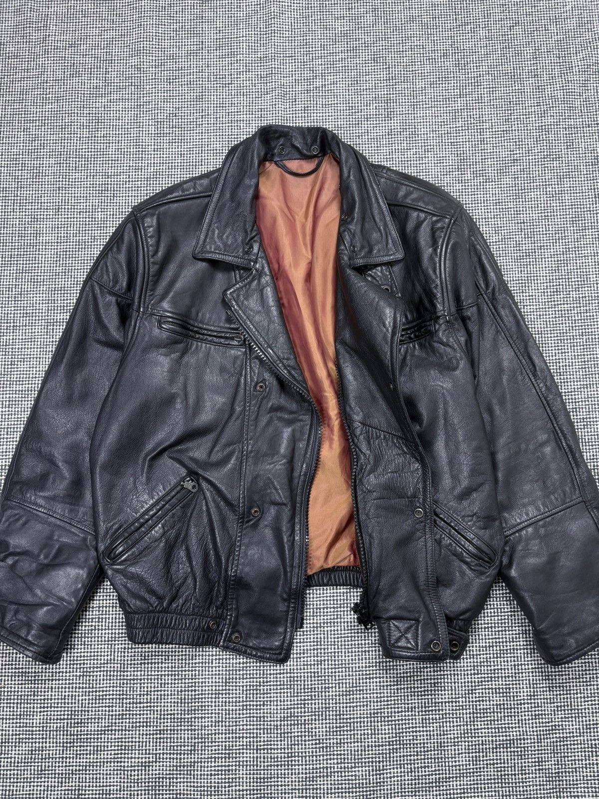 BMW Black leather BMW vintage 80s moto racing jacket rare Size US L / EU 52-54 / 3 - 4 Thumbnail