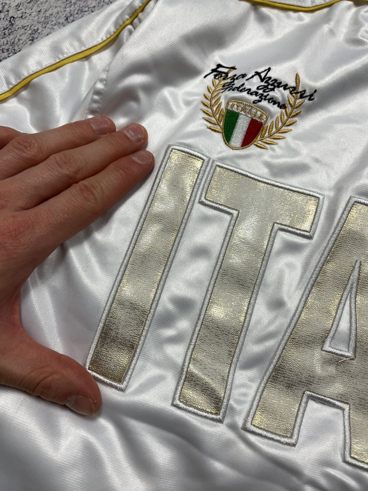 Vintage Italia Forza Azzuri Big Logo White Zip Track Jacket Hype Y2K Size US L / EU 52-54 / 3 - 7 Thumbnail