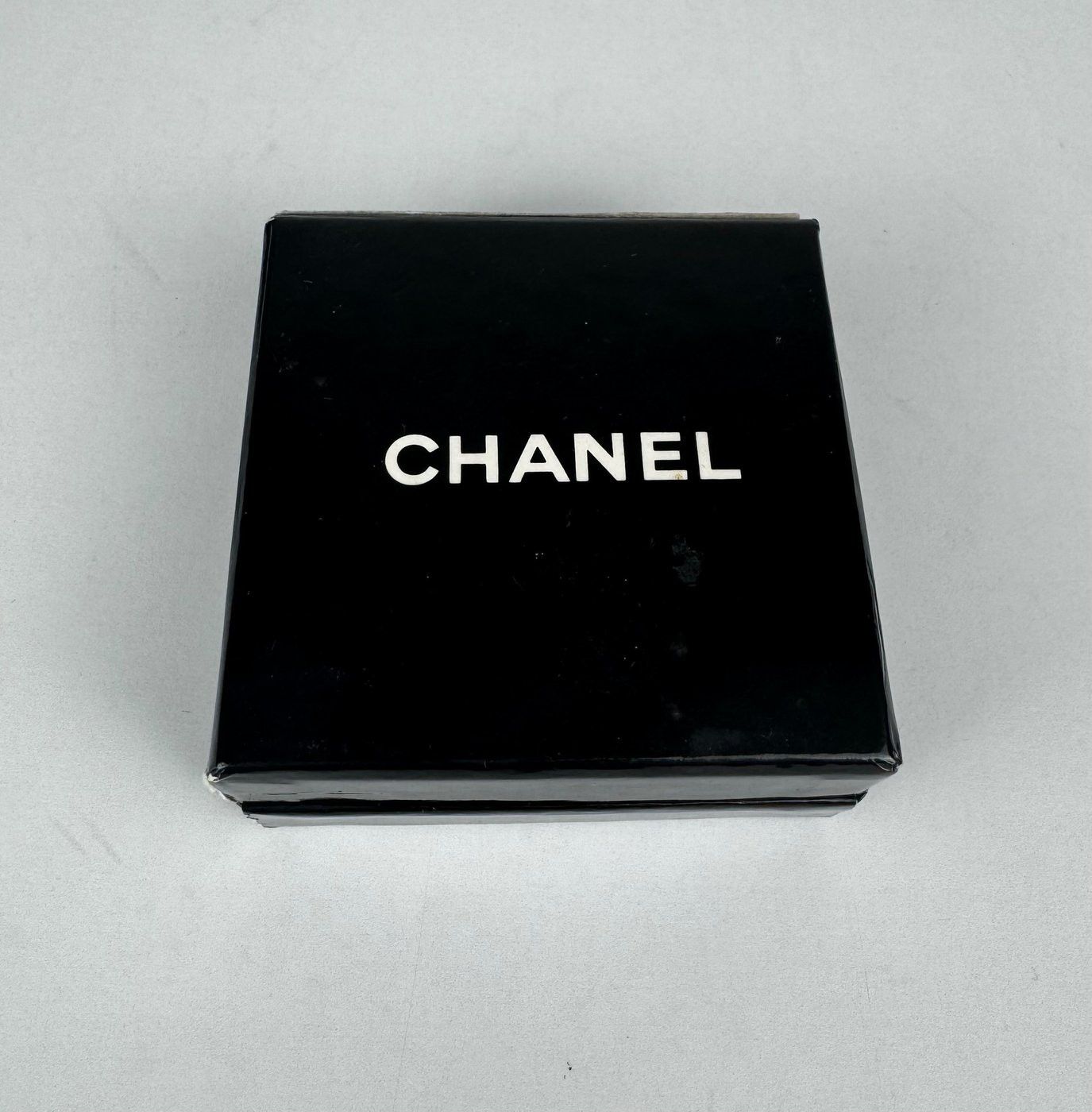 Chanel Chanel Faux Pearl Clip-ons Size ONE SIZE - 17 Thumbnail
