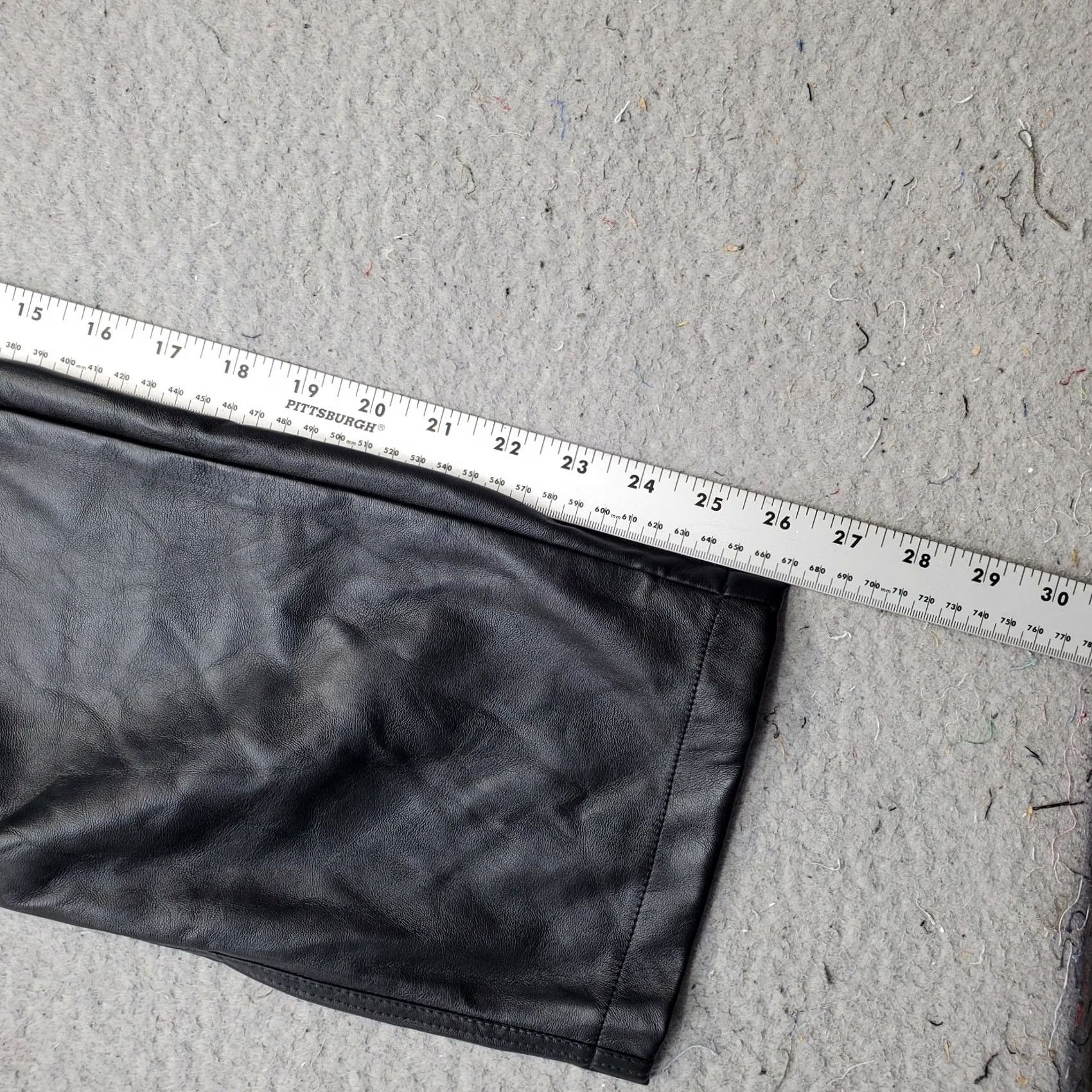 Vintage Maison d'Amélie Womens 10 Black Faux Leather Pants Flat Front Straight Leg Size 32" / US 10 / IT 46 - 7 Thumbnail