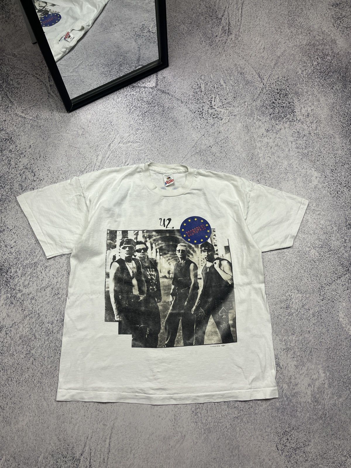 Band Tees × Fruit Of The Loom × Vintage Vintage 1993 U2 Zooropa Tour Rock Band T-Shirt Tee Boxy Rare Size US XL / EU 56 / 4 - 1 Thumbnail