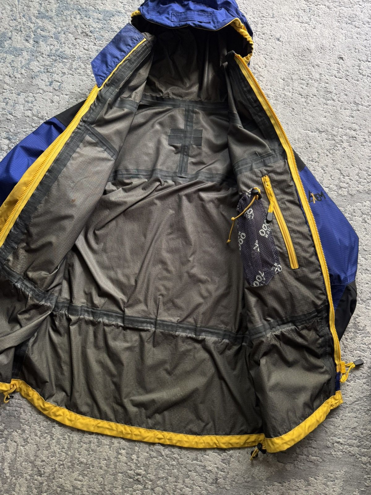 Berghaus Berghaus Vintage Trango Extreme Gore Tex Membrane Jacket L Size US L / EU 52-54 / 3 - 5 Thumbnail