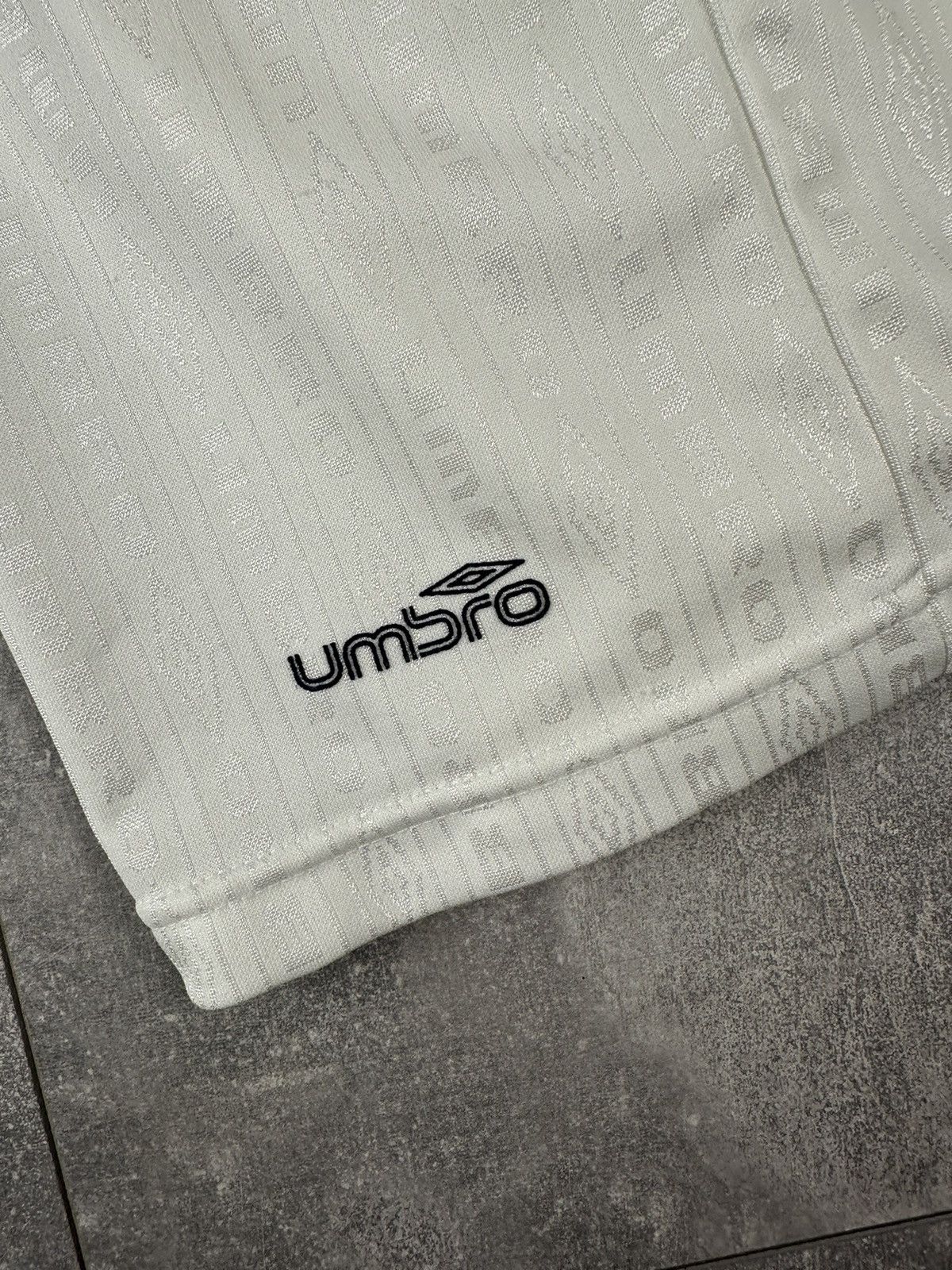 Umbro Umbro Mens Vintage Retro Polyester Small Logo Short Size US 34 / EU 50 - 3 Thumbnail