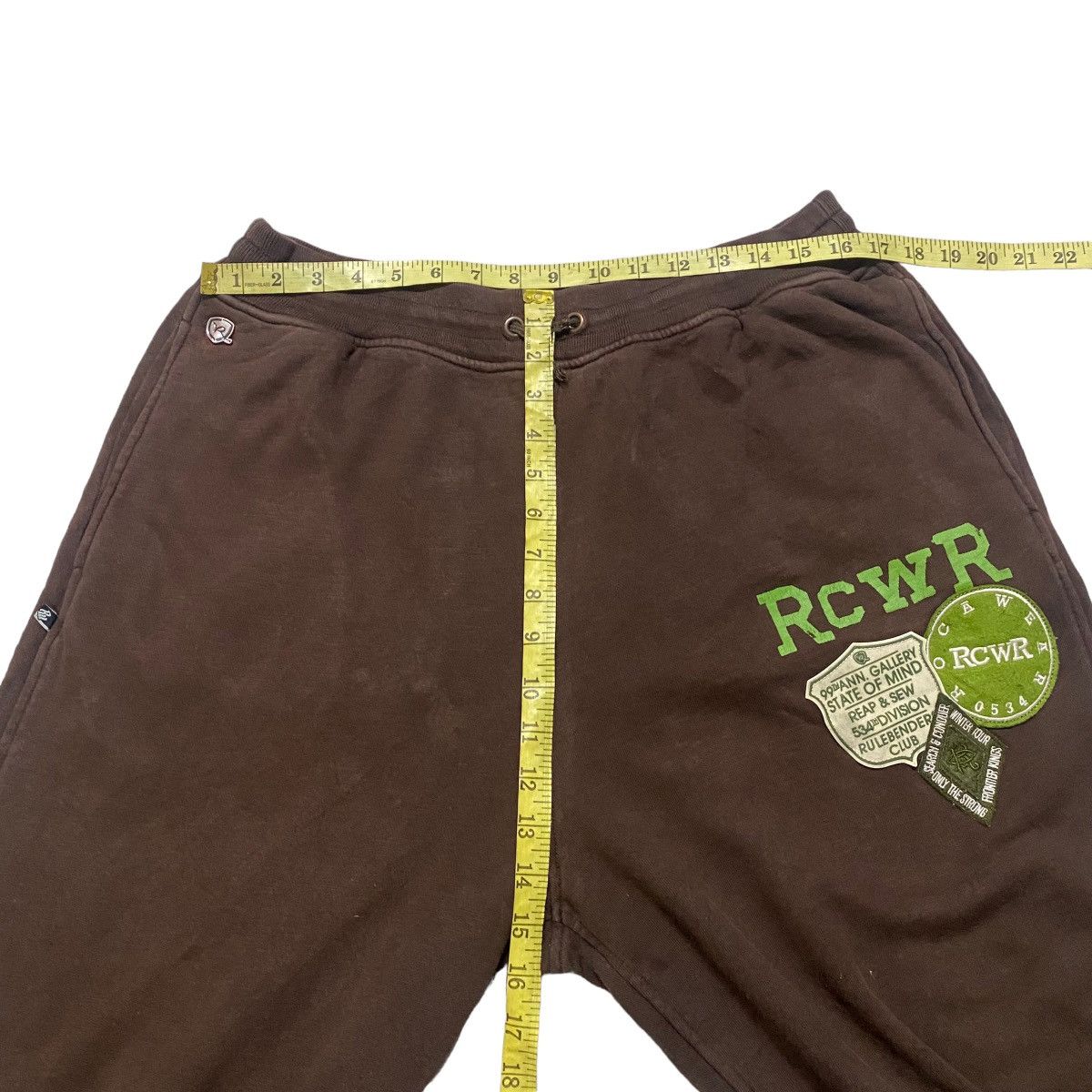 Rocawear Vintage Rocawear Sweatpants Baggy Sunfaded Size US 34 / EU 50 - 16 Thumbnail