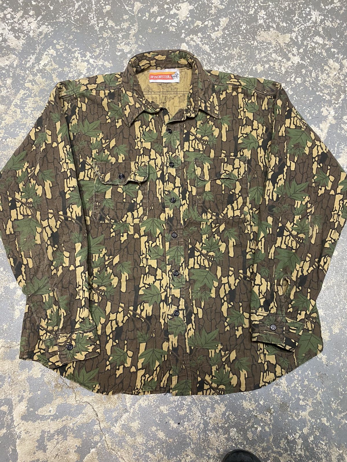 Carhartt × Realtree × Vintage Vintage Winchester Camo Trebark RealTree Botton Up Jacket Size US L / EU 52-54 / 3 - 6 Thumbnail