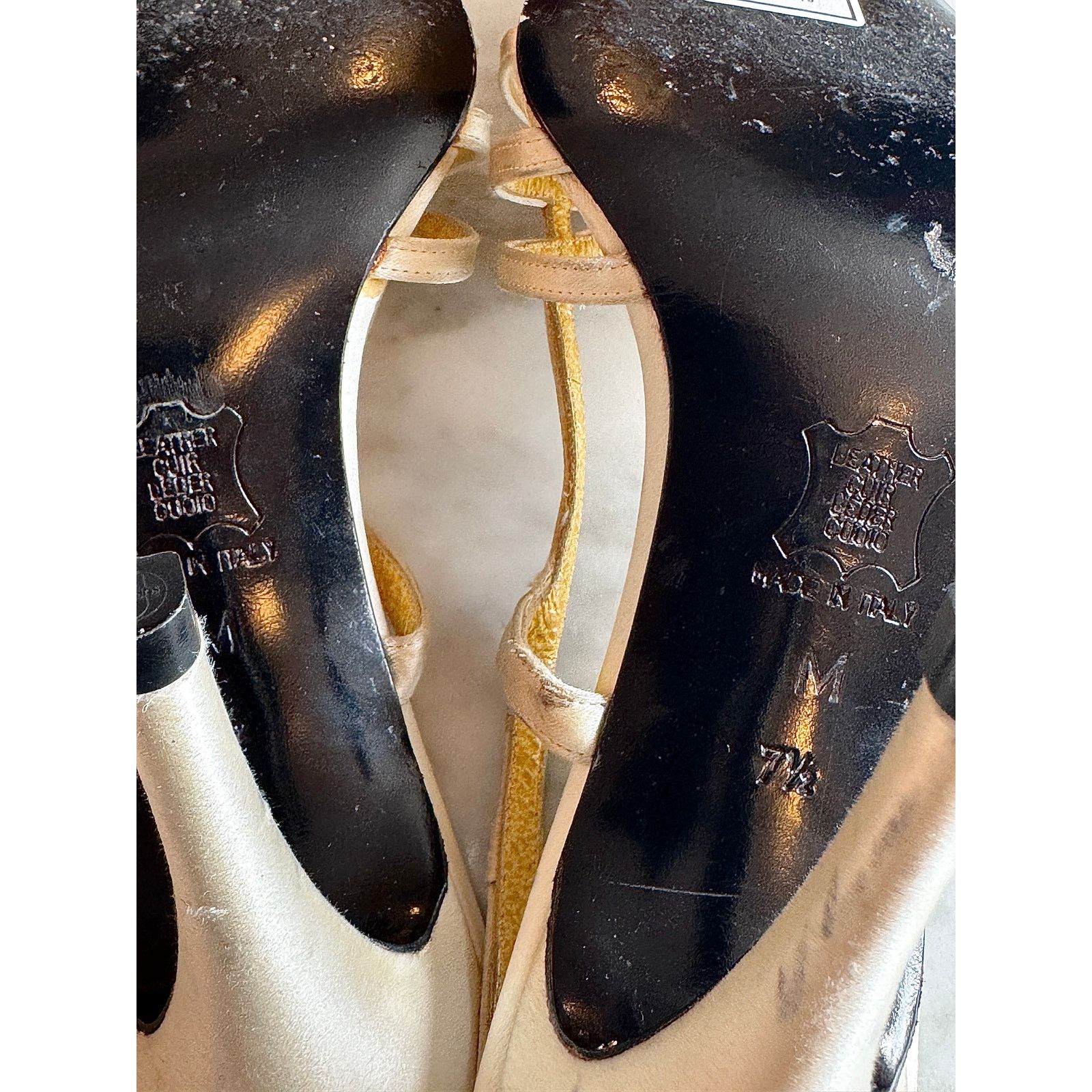 Fendi Fendi White Pumps Size US 7.5 / IT 37.5 - 5 Thumbnail