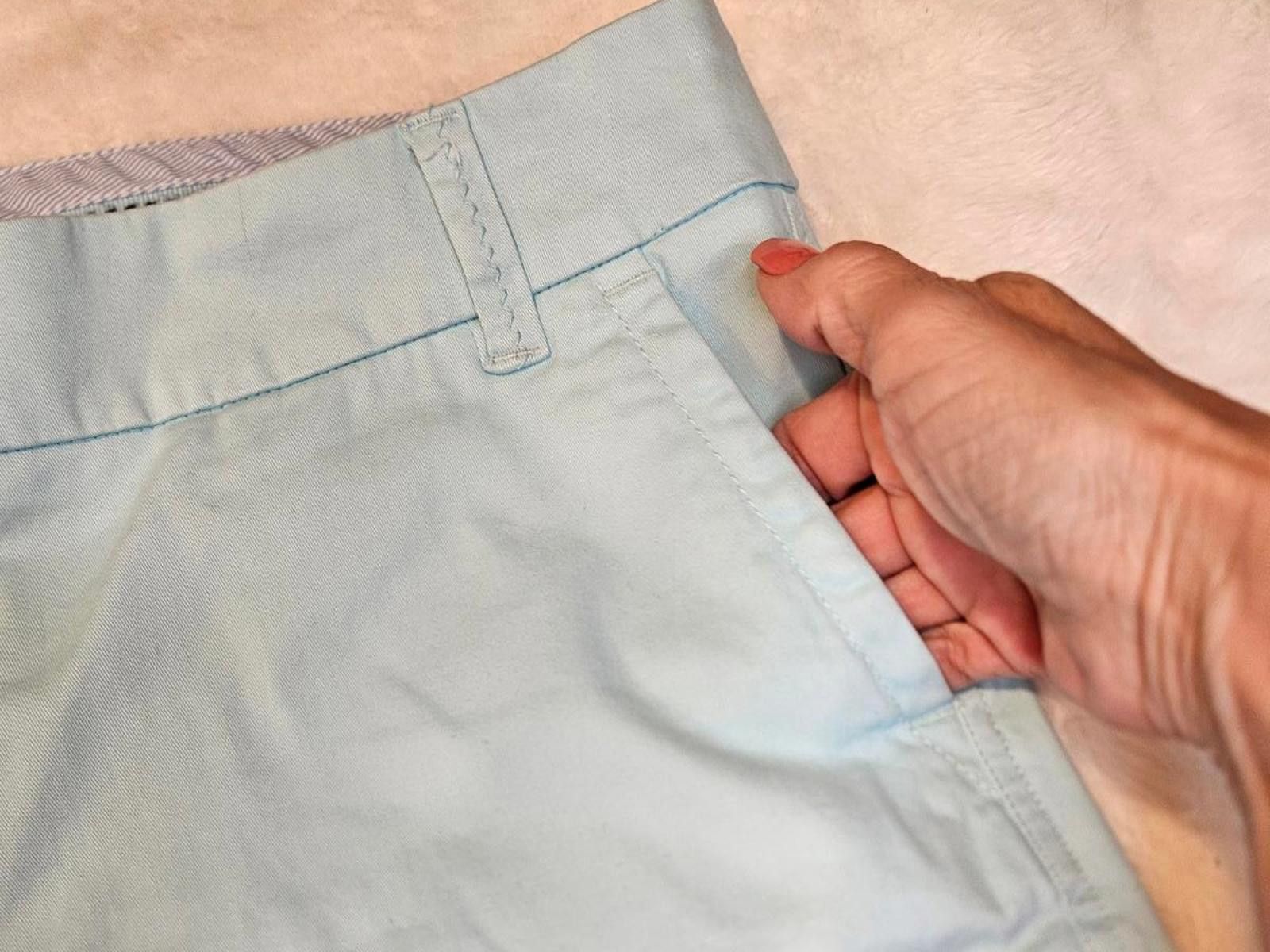 Designer Crown & Ivy Light Teal Caroline Shorts for Women #522 Size 30" / US 8 / IT 44 - 3 Thumbnail