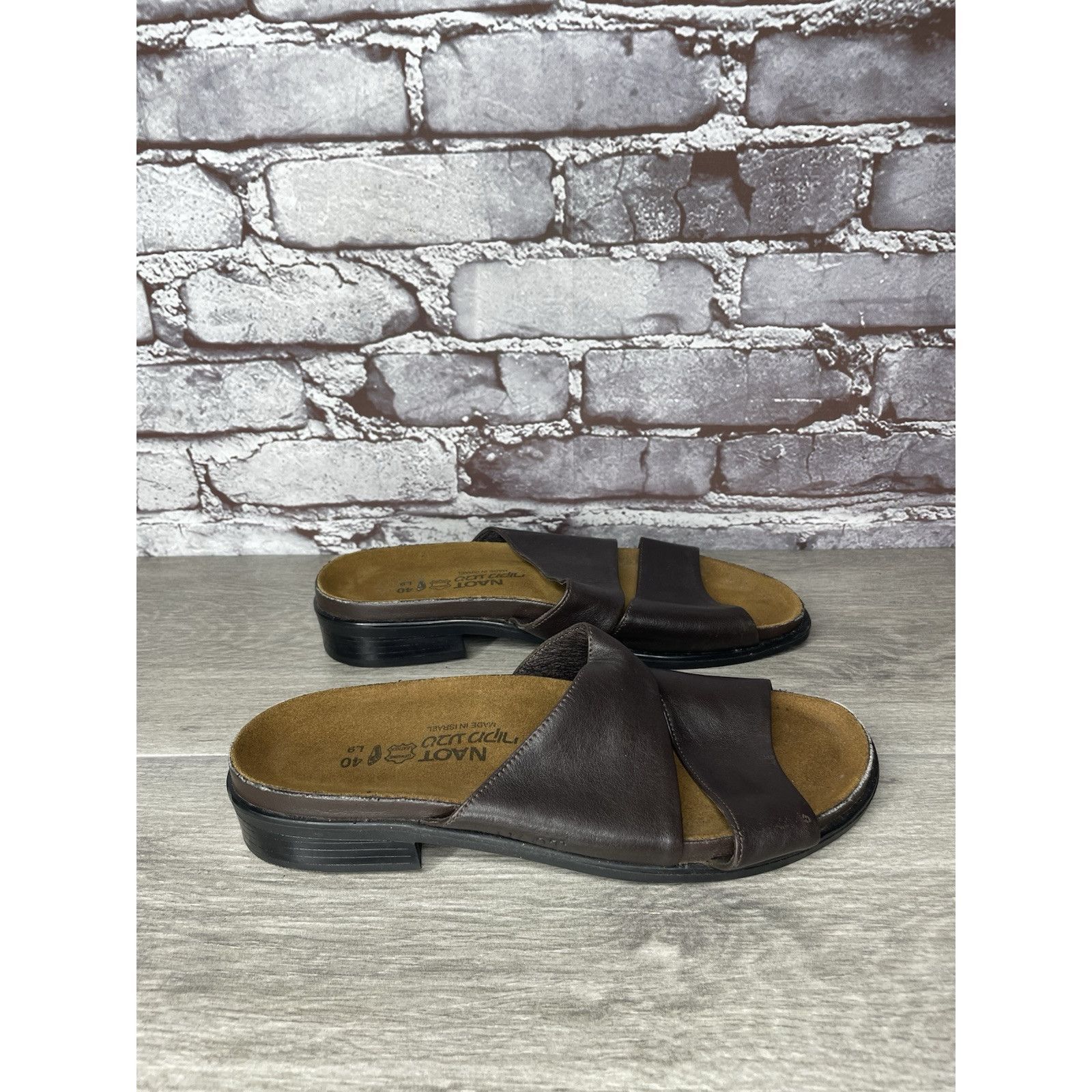 Other Naot Brown Leather Casual Low Heel Strap Slides Sandals Wome Size US 10 / IT 40 - 1 Thumbnail