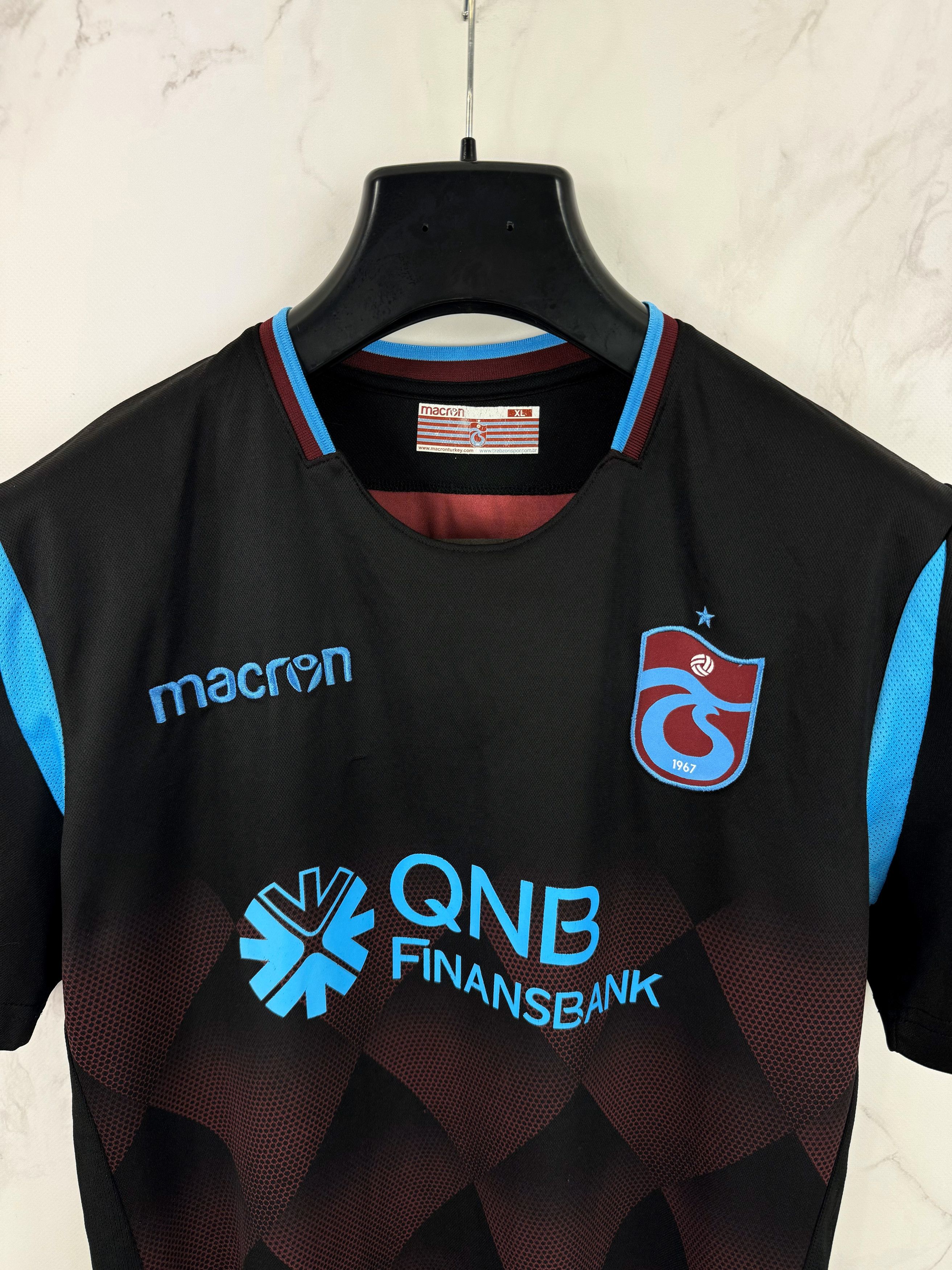 Macron Macron Trabzonspor #17 Burak Jersey 18 - 19 Season Third Size US XL / EU 56 / 4 - 5 Thumbnail