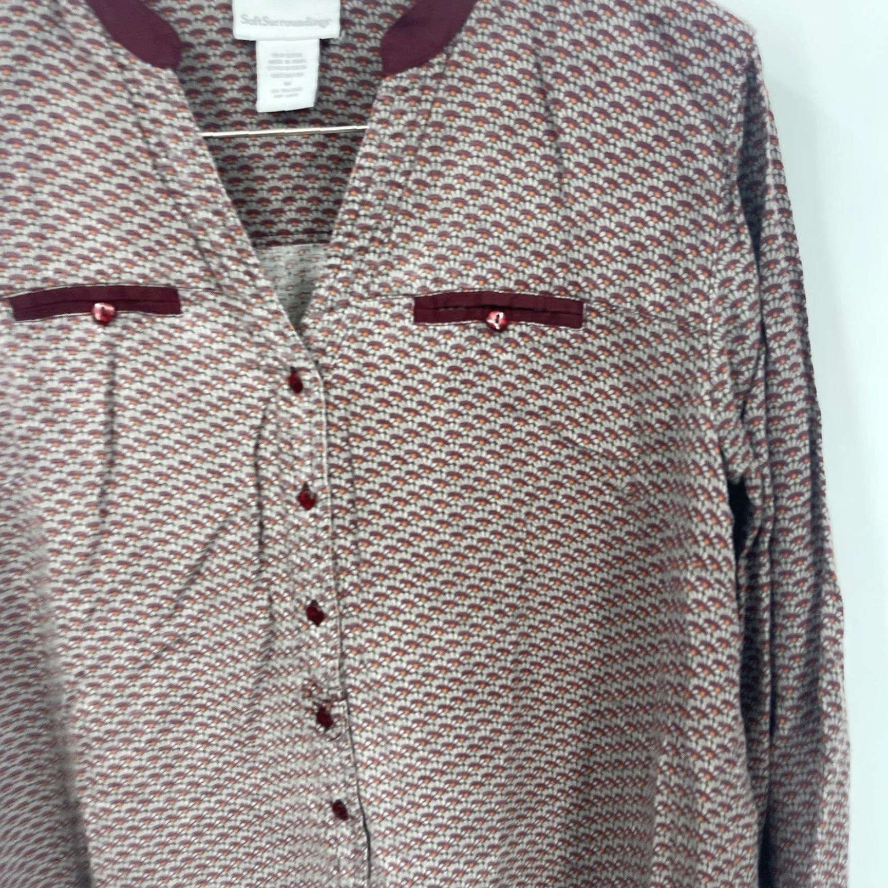 Soft Surroundings Soft Surroundings Button-Up Shirt Womens Medium Red Floral V-Neck Bohemian Classic All Seasons Womens Size M / US 6-8 / IT 42-44 - 6 Thumbnail