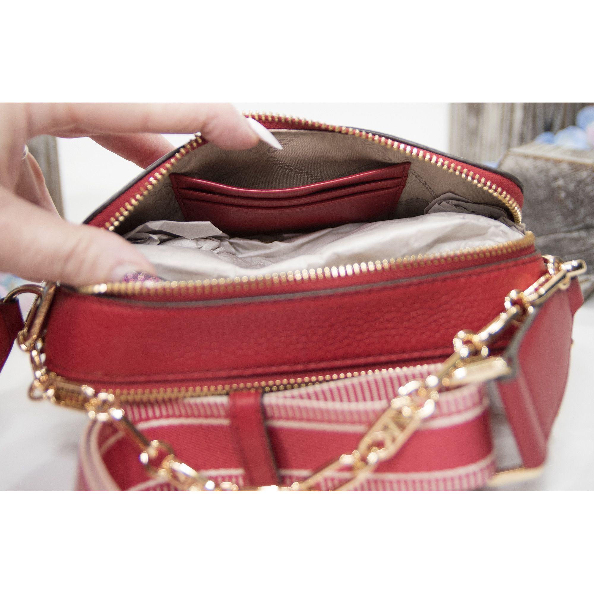 Michael Kors Michael Kors Red Leather Jet Set Small Double Zip Satchel Size ONE SIZE - 5 Thumbnail