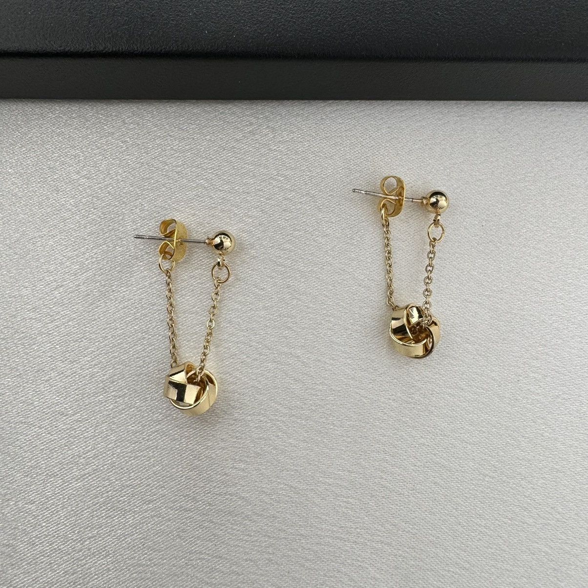 Other Elegant Twisted Metal Knot Dangle Drop Earrings for Women Size ONE SIZE - 1 Thumbnail