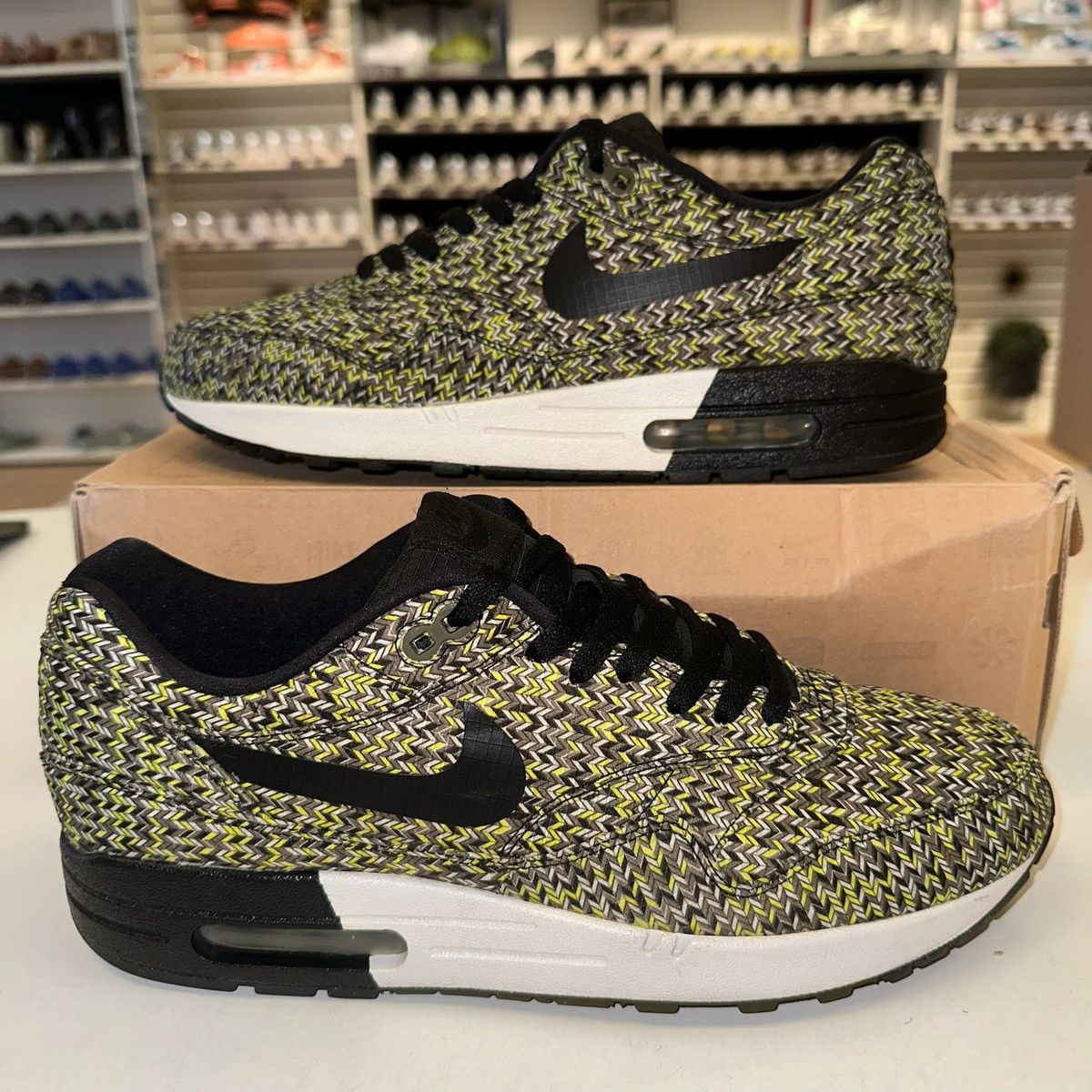 Nike Size 11 - Nike Air Max 1 Premium SP Zig-Zag Pack Size US 11 / EU 44 - 1 Thumbnail