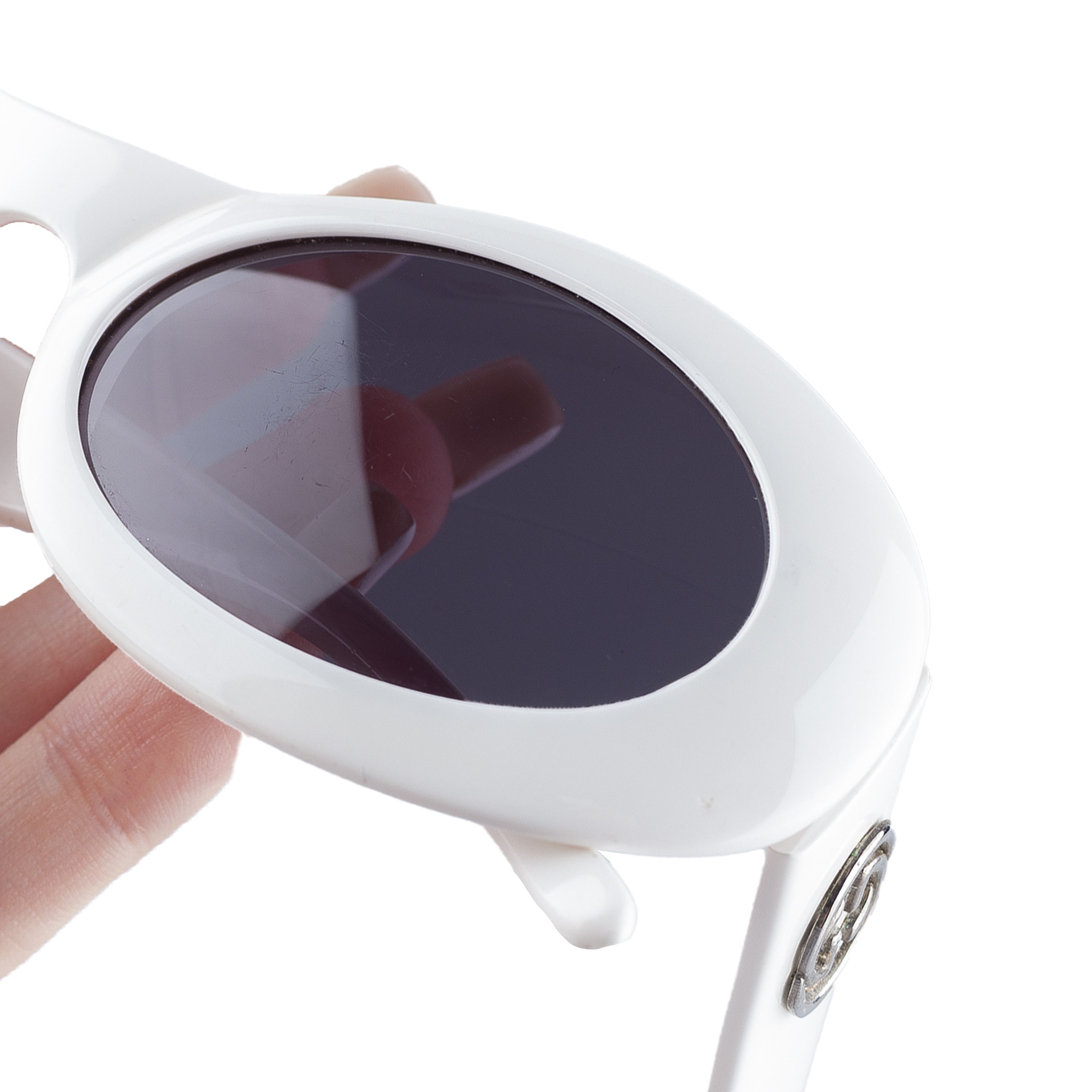Gucci Gucci GG 2400/S Vintage White Oval Sunglasses Size ONE SIZE - 6 Thumbnail