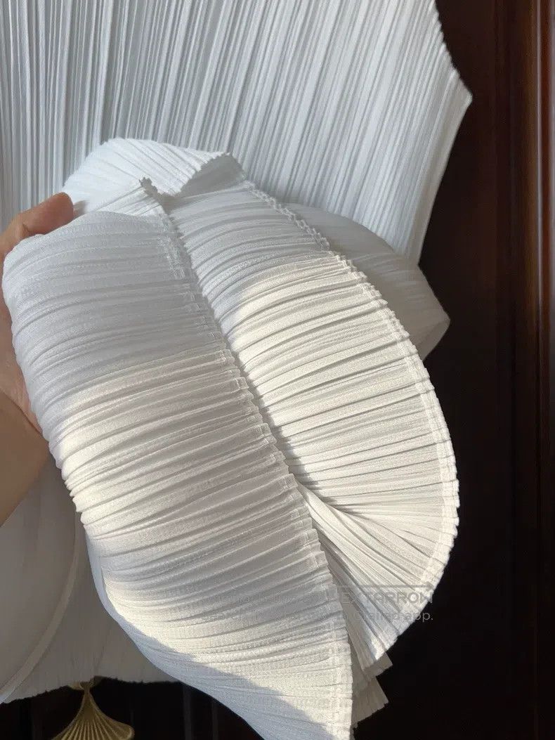 Issey Miyake Issey Miyake size:one size White Dress Size XXS / US 00 / IT 34 - 6 Thumbnail