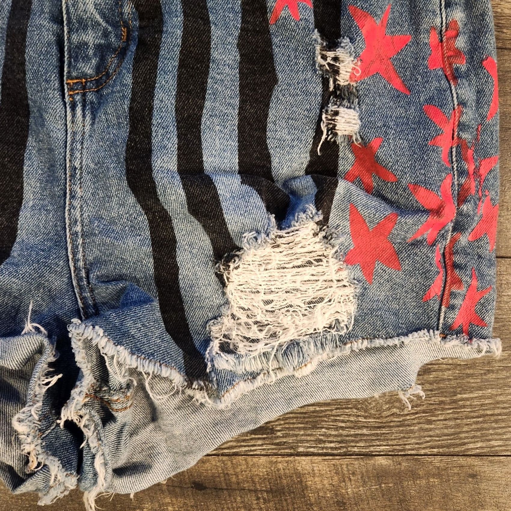 Denime Harley Quinn Shorts Birds of Prey Denim Cut Jean Stars Stripes USA 4th Size 9 Womens Size 30" / US 8 / IT 44 - 2 Thumbnail