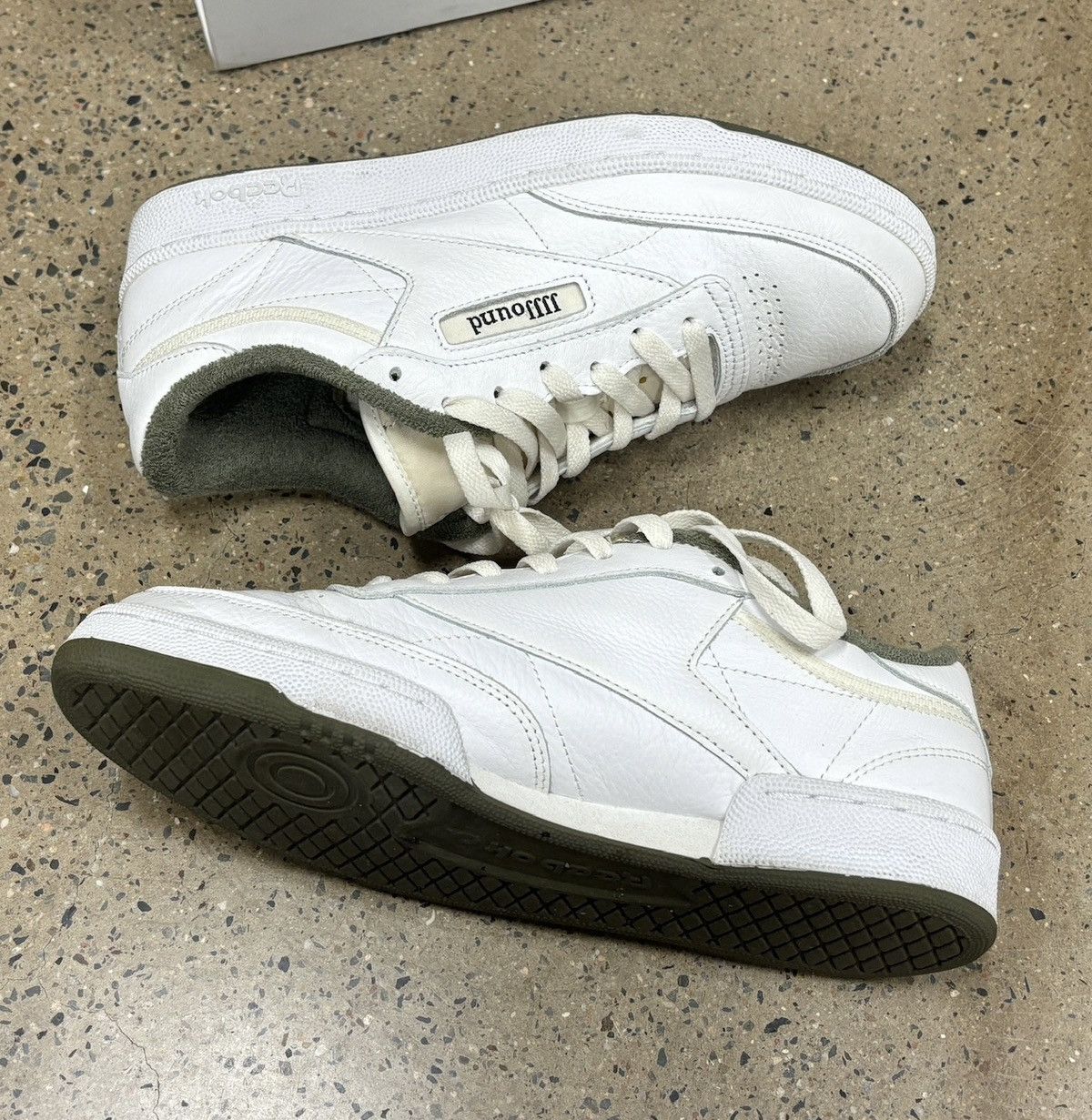 JJJJound × Reebok Reebok Club C JJJJound White Olive Size US 8.5 / EU 41-42 - 9 Thumbnail