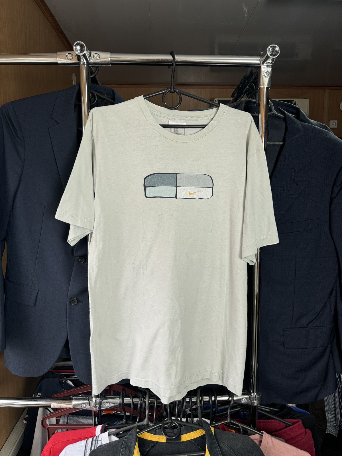 Nike Mens Vintage Nike TN Big Logo T Shirt y2k streetwear tee 90s Size US M / EU 48-50 / 2 - 1 Thumbnail