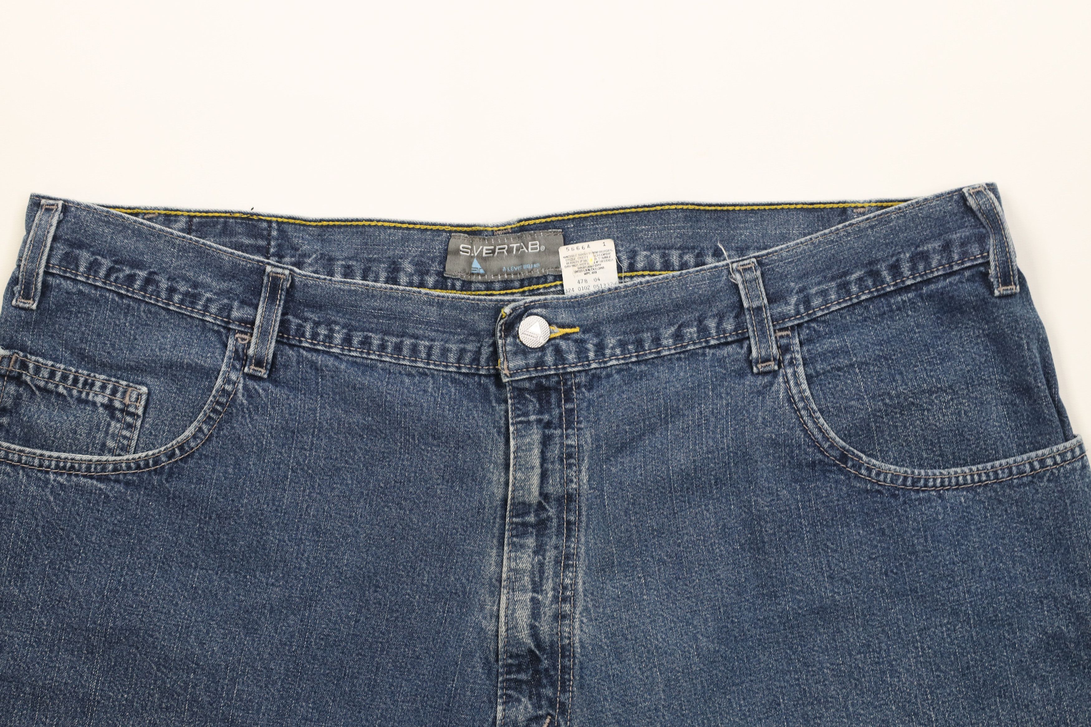 Levi's Vintage Y2K 2002 Levis SilverTab Fit Denim Jean Shorts Jorts Size US 42 / EU 58 - 2 Thumbnail